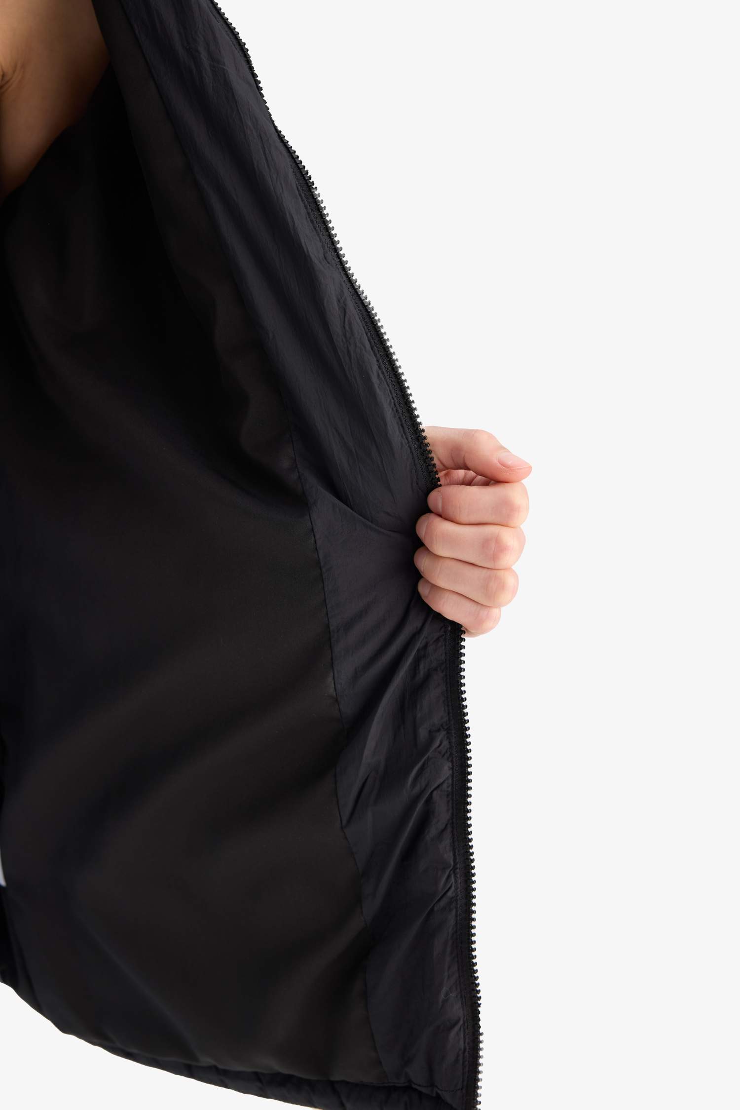 бас киімді Пальто