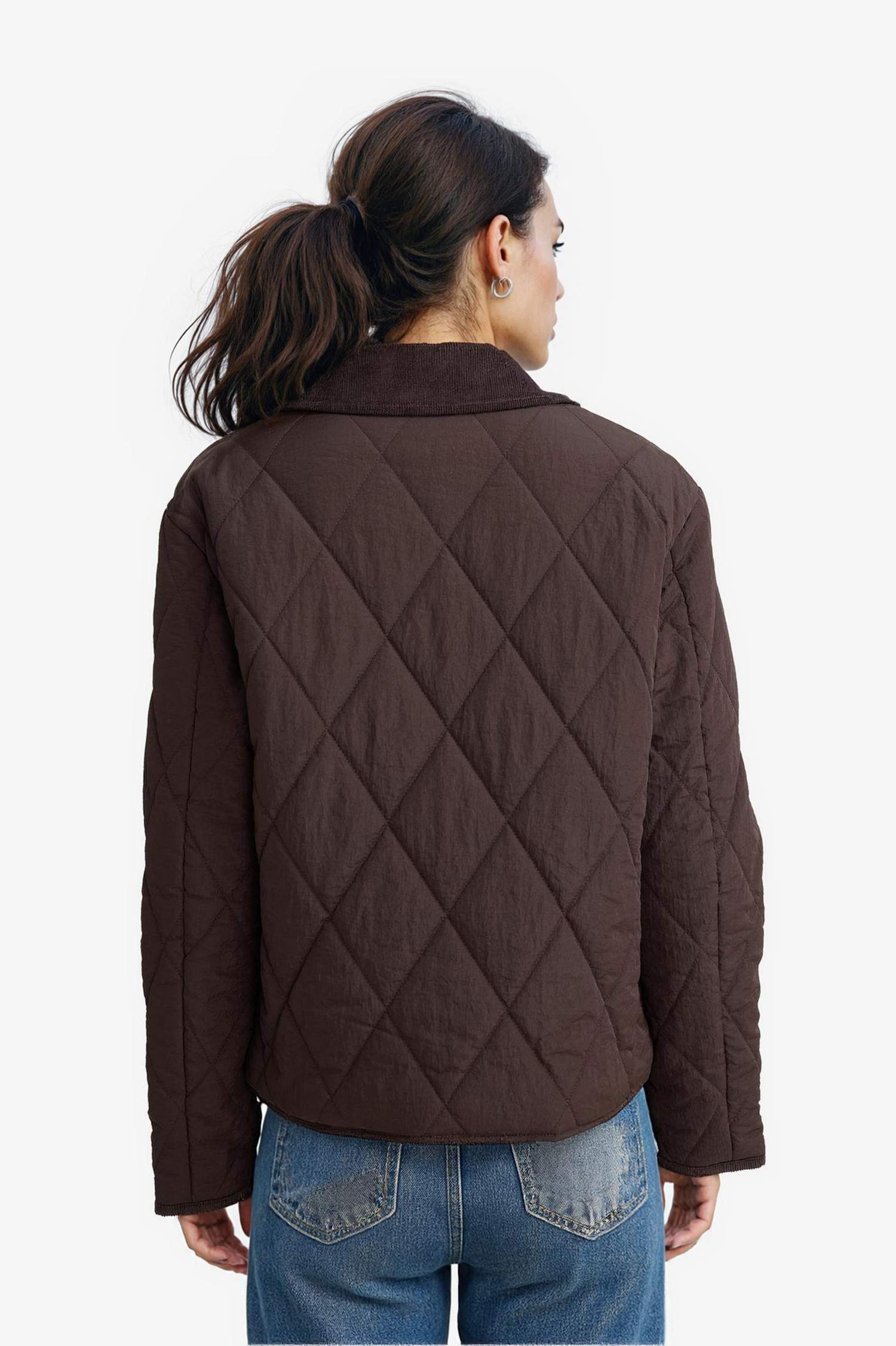 جاكيت خفيف مقاوم للماء قصة عادية وياخة بولو