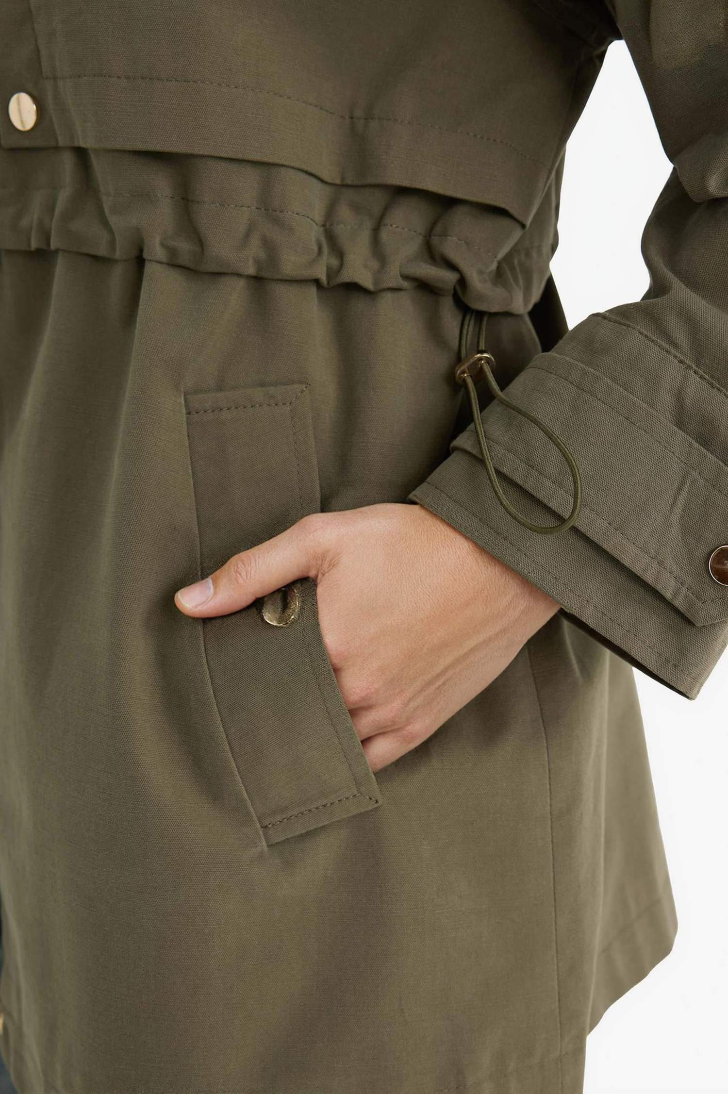 Su Geçirmez Regular Fıt Pamuklu Mont