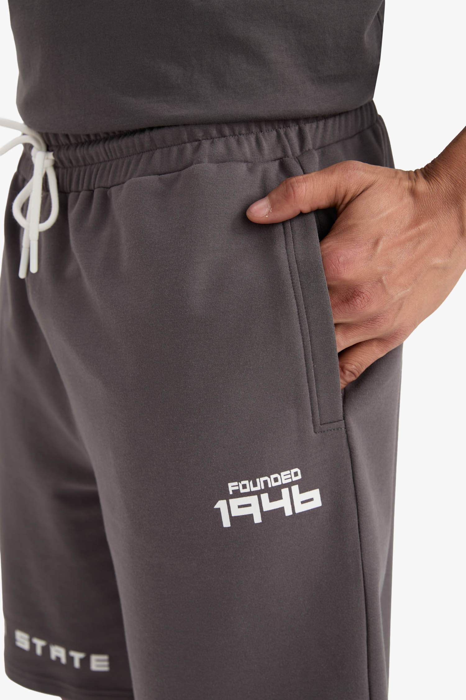 شورت NBA قصة عادية بساق قصير من DeFactoFit