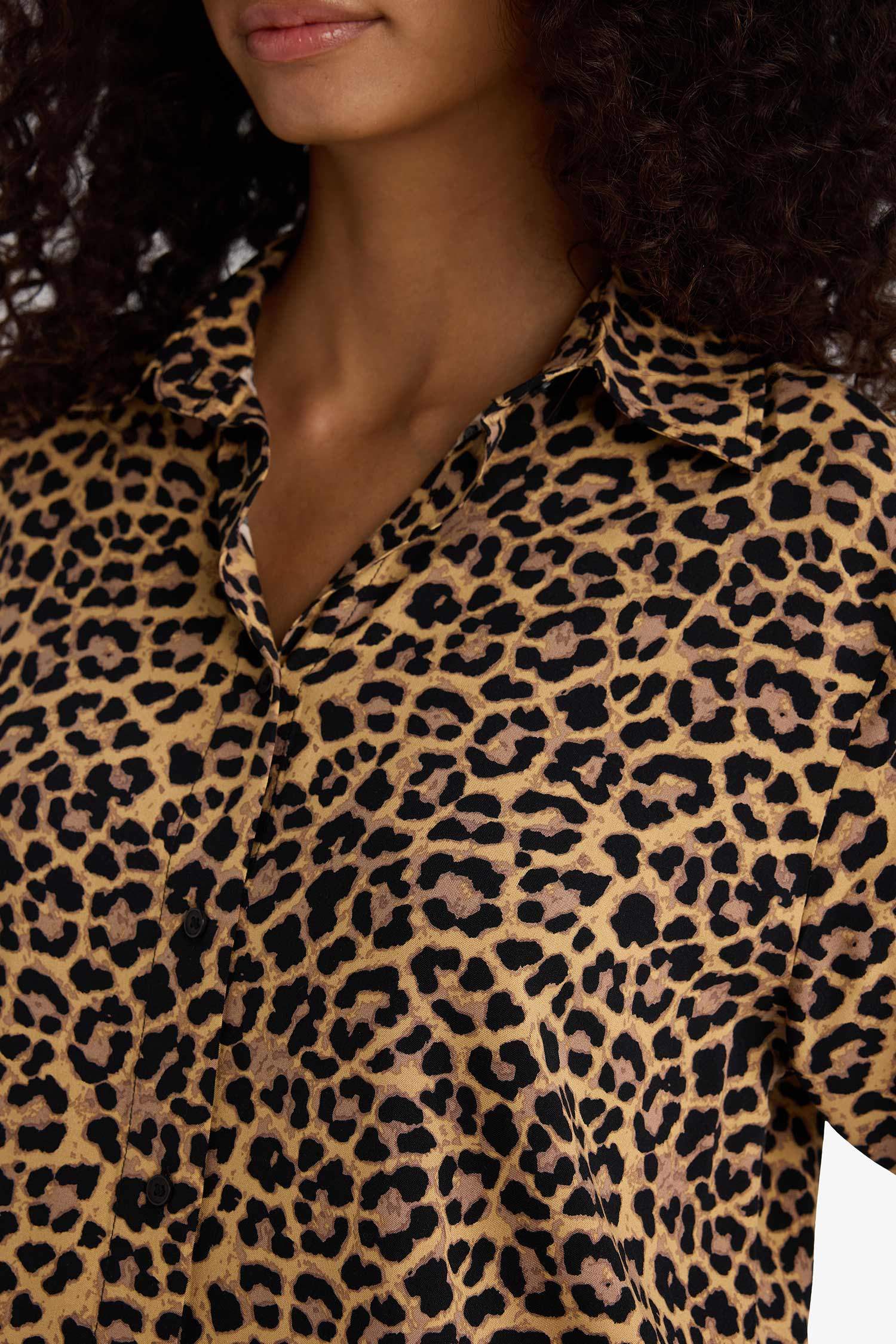 تونيكة كم طويل مطبوعة اوفر سايز بياقة قميص