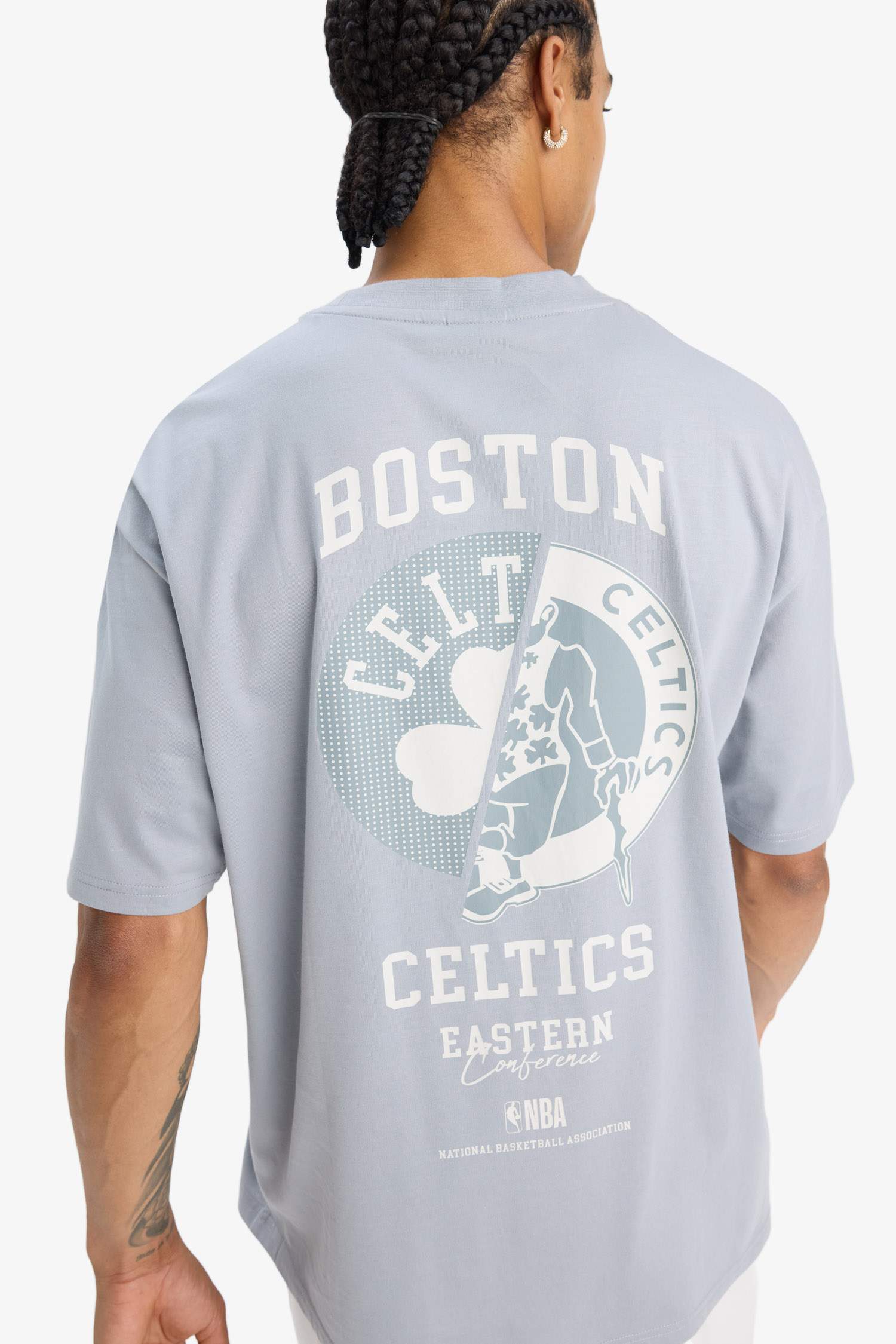 Oversize Fit Boston Celtics Licensed Crew Neck T-Shirt