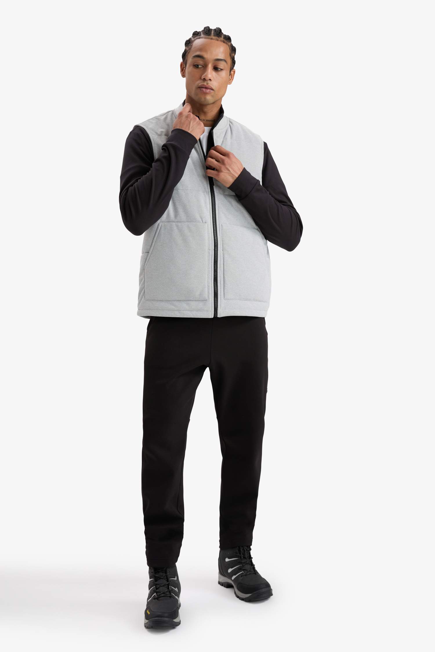 Regular Fit High Neck Pocketed Vest