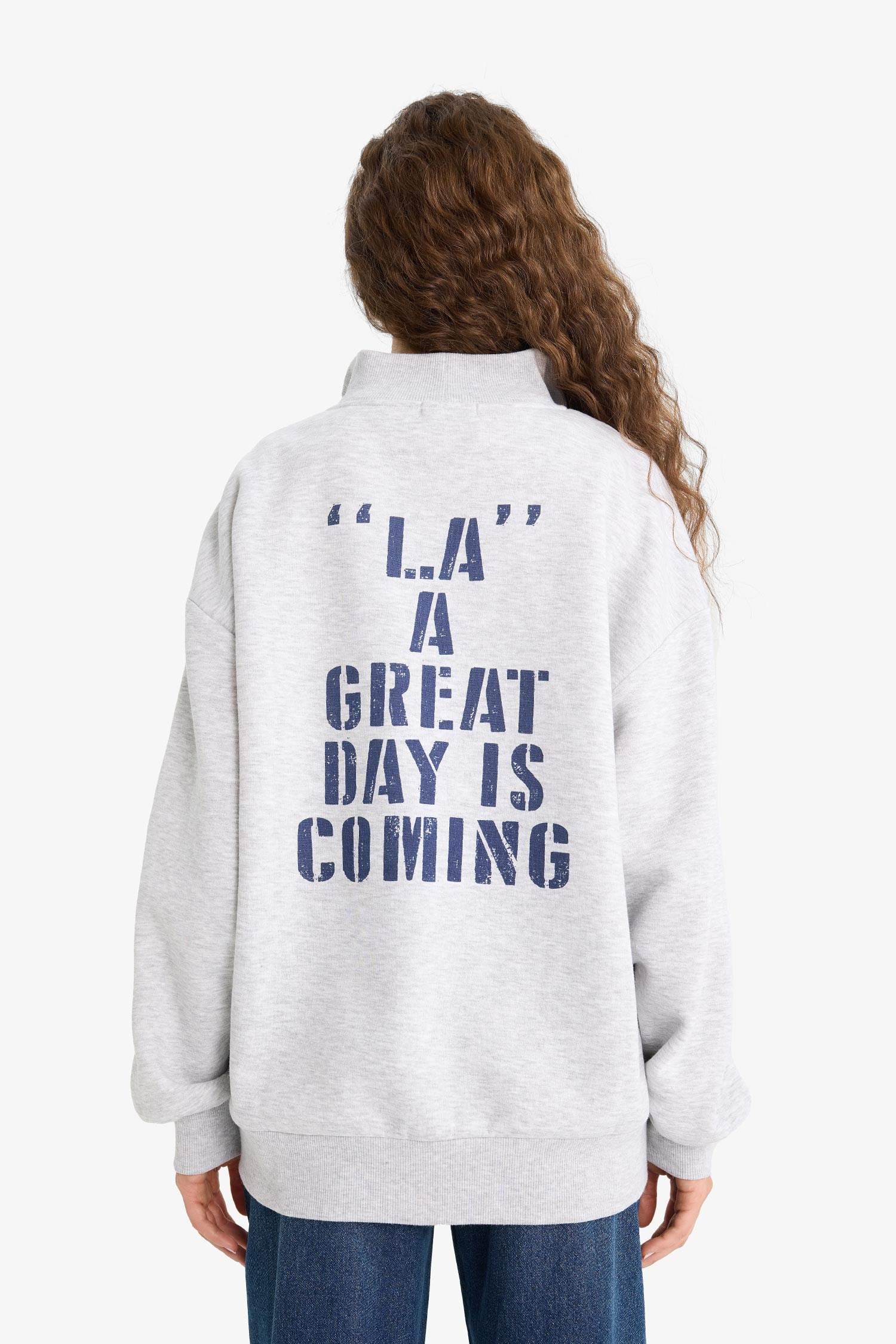 Оверсайз широкий крой с полу-молнией с принтом свитшот