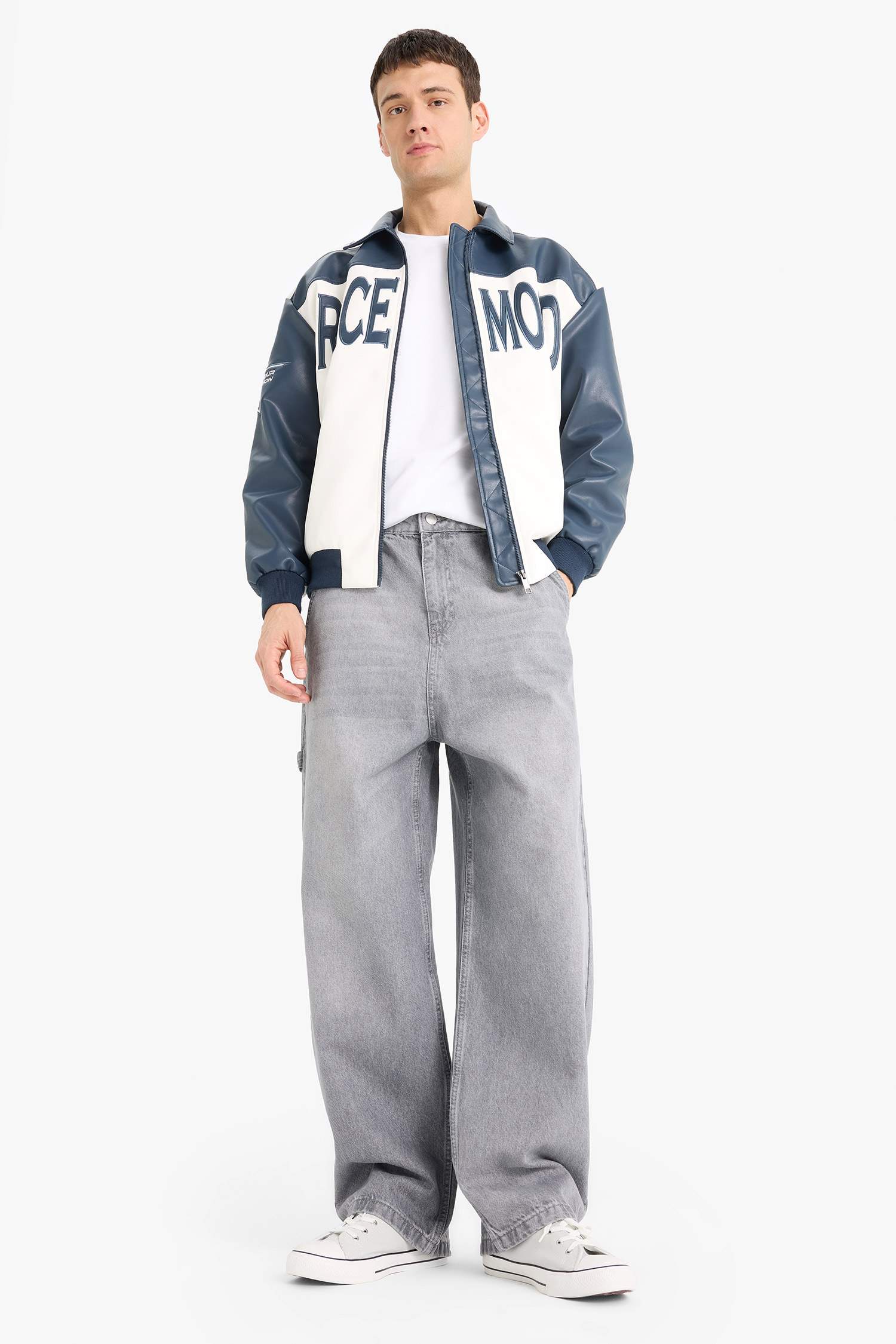 Oversize Geniş Kalıp Gömlek Yaka Fermuarlı Nakış Detaylı İç Cepli Suni Deri Mont