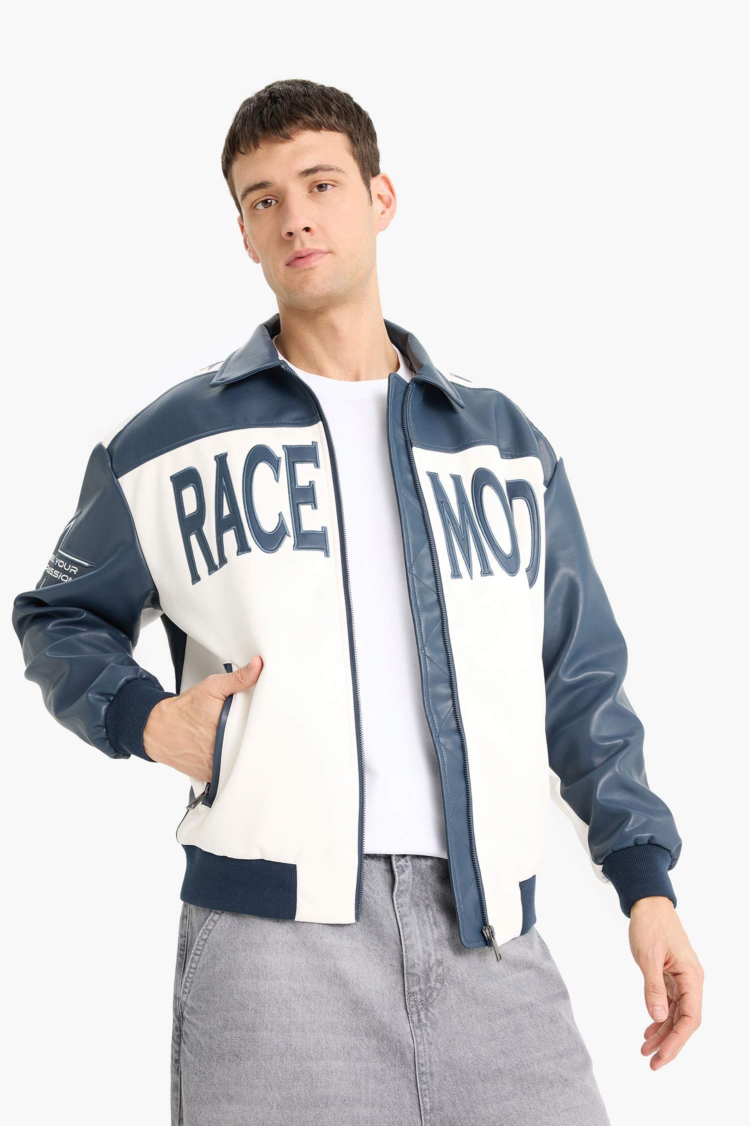 Oversize Geniş Kalıp Gömlek Yaka Fermuarlı Nakış Detaylı İç Cepli Suni Deri Mont