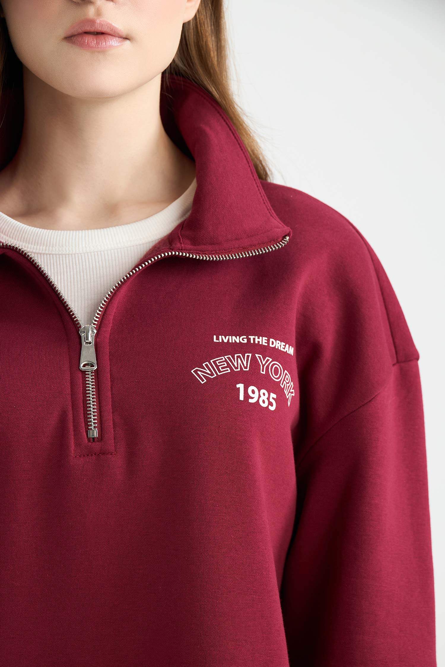 Regular Fit Fermuarlı Dik Yaka Baskı Detaylı İçi Yumuşak Tüylü Kalın Sweatshirt Tunik