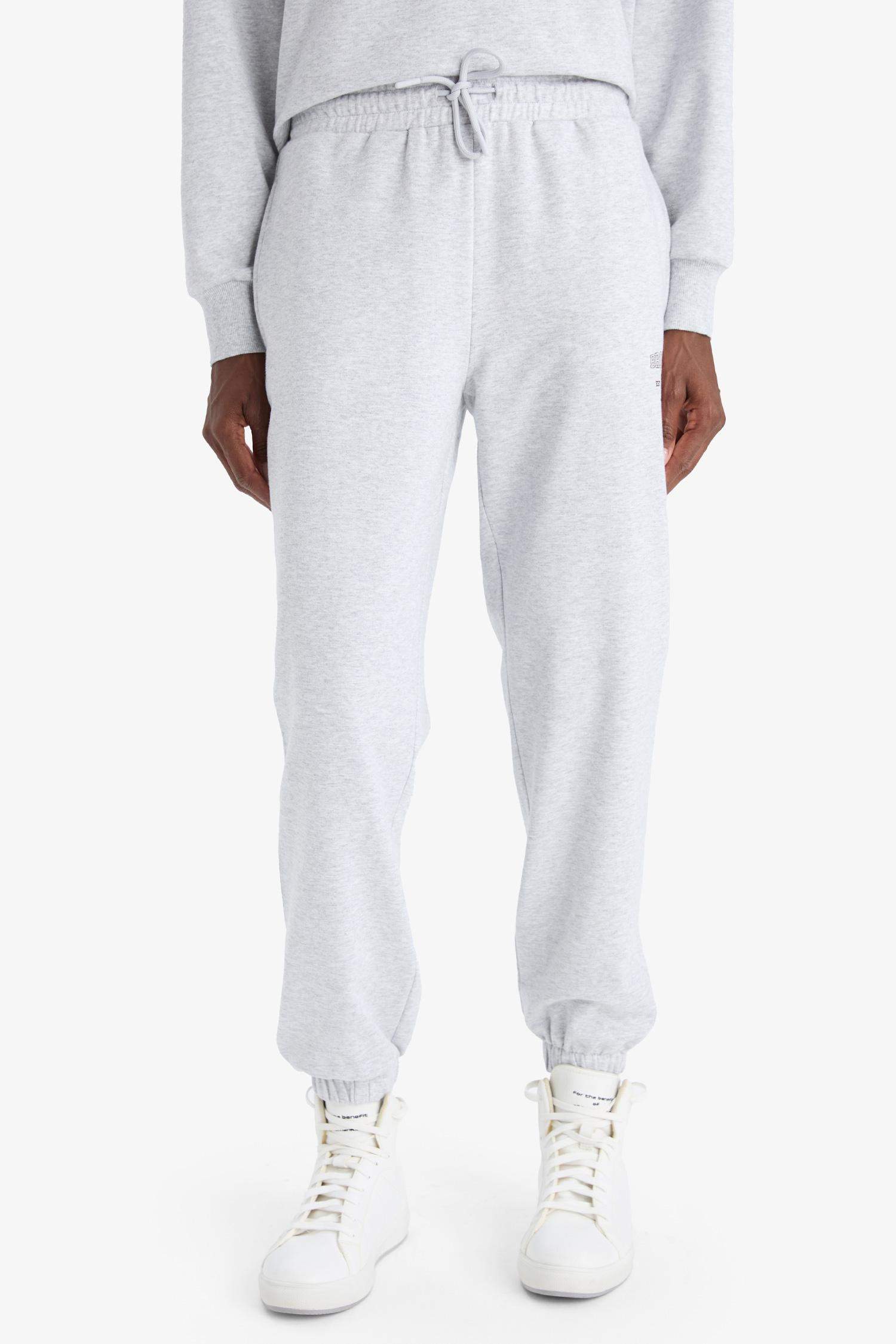 DeFactoFit NBA Brooklyn Nets Standard Fit Jogger Sweatpants