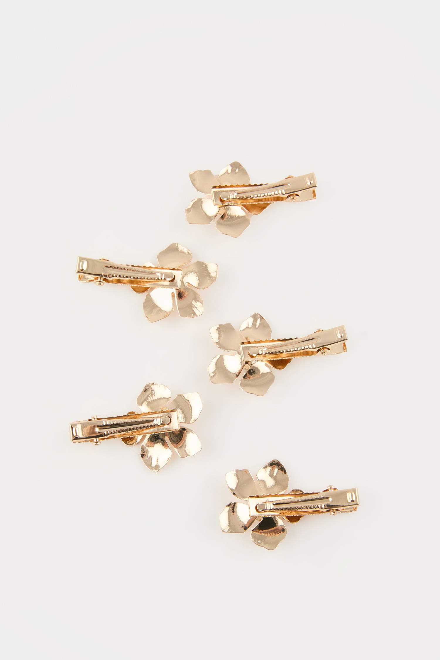 Woman 5 Piece Floral Hair Clips