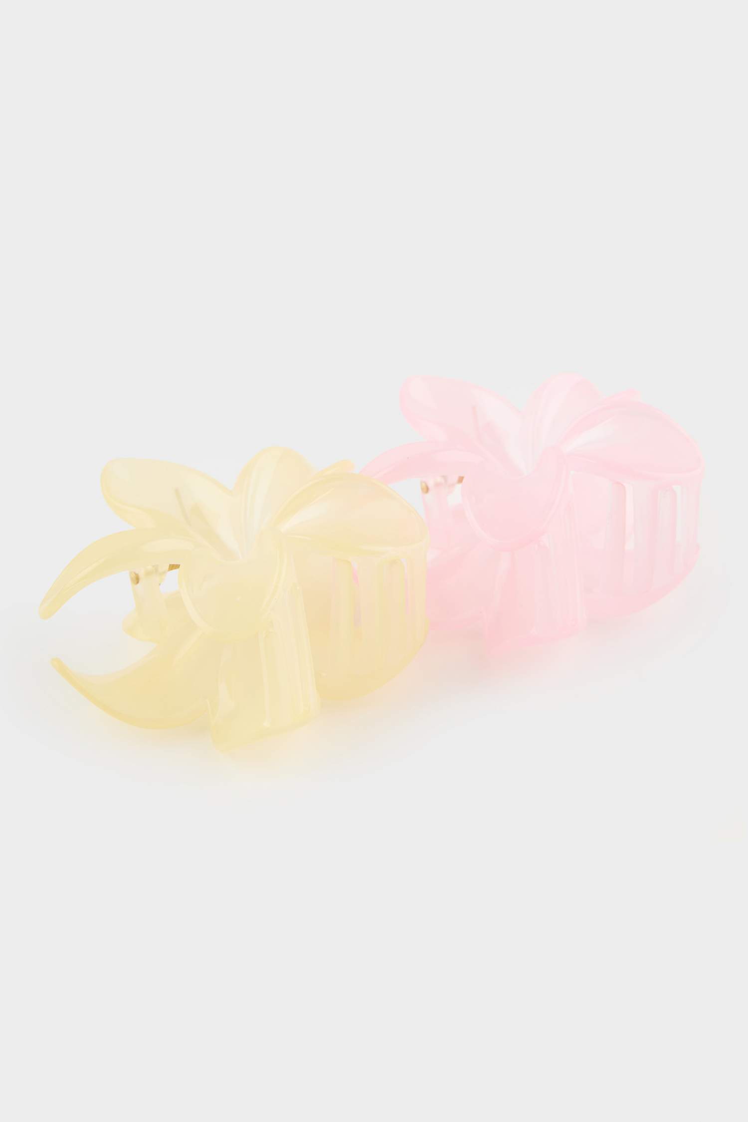 Kadın 2'li Çiçek Motifli Mandal Toka