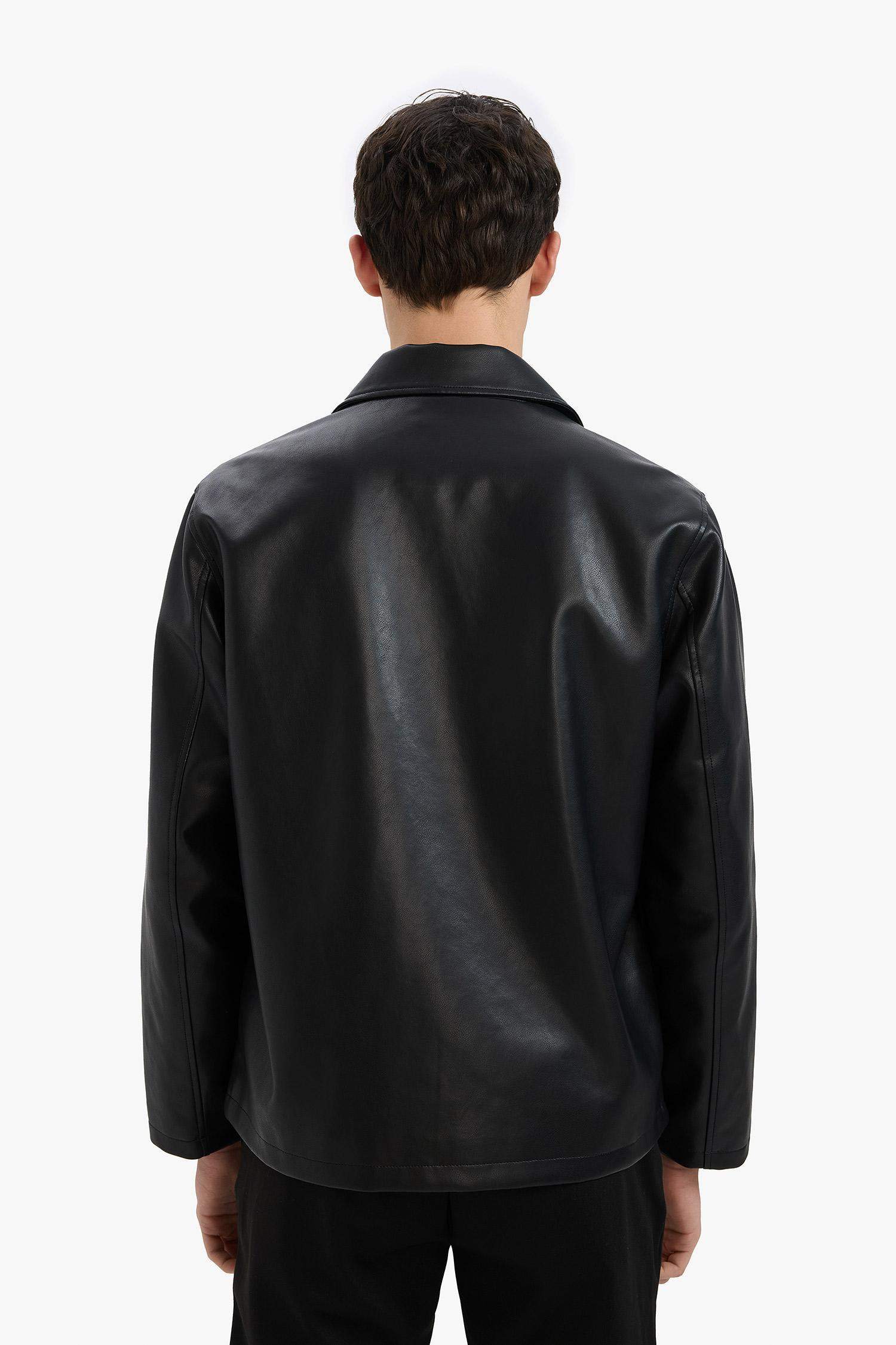 Regular Fit Gömlek Yaka Fermuarlı Cepli İç Cepli Mevsimlik Baharlık Suni Deri Ceket Mont