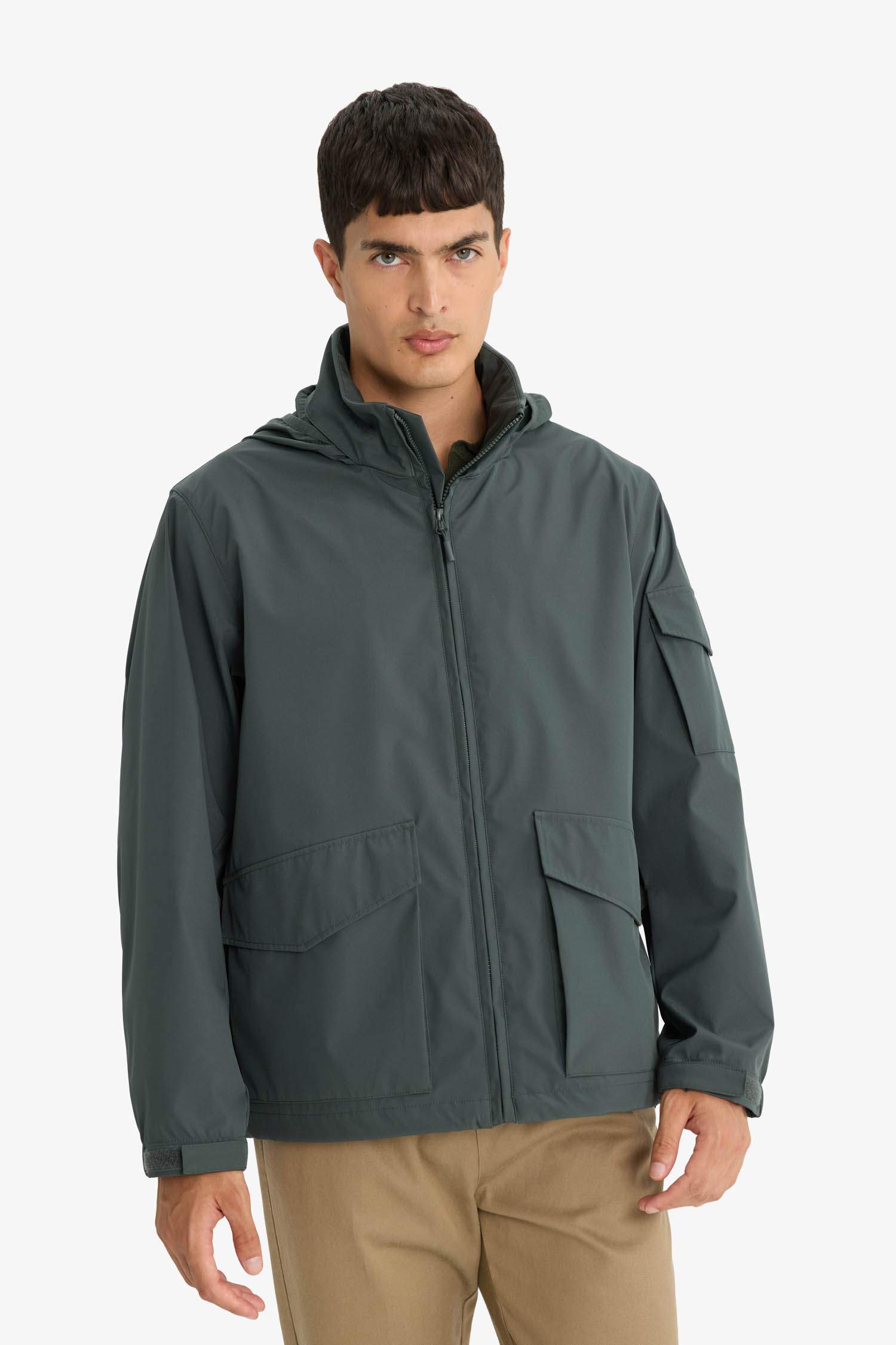 Regular Fit Stand Collar Zippered Waterproof Jacket