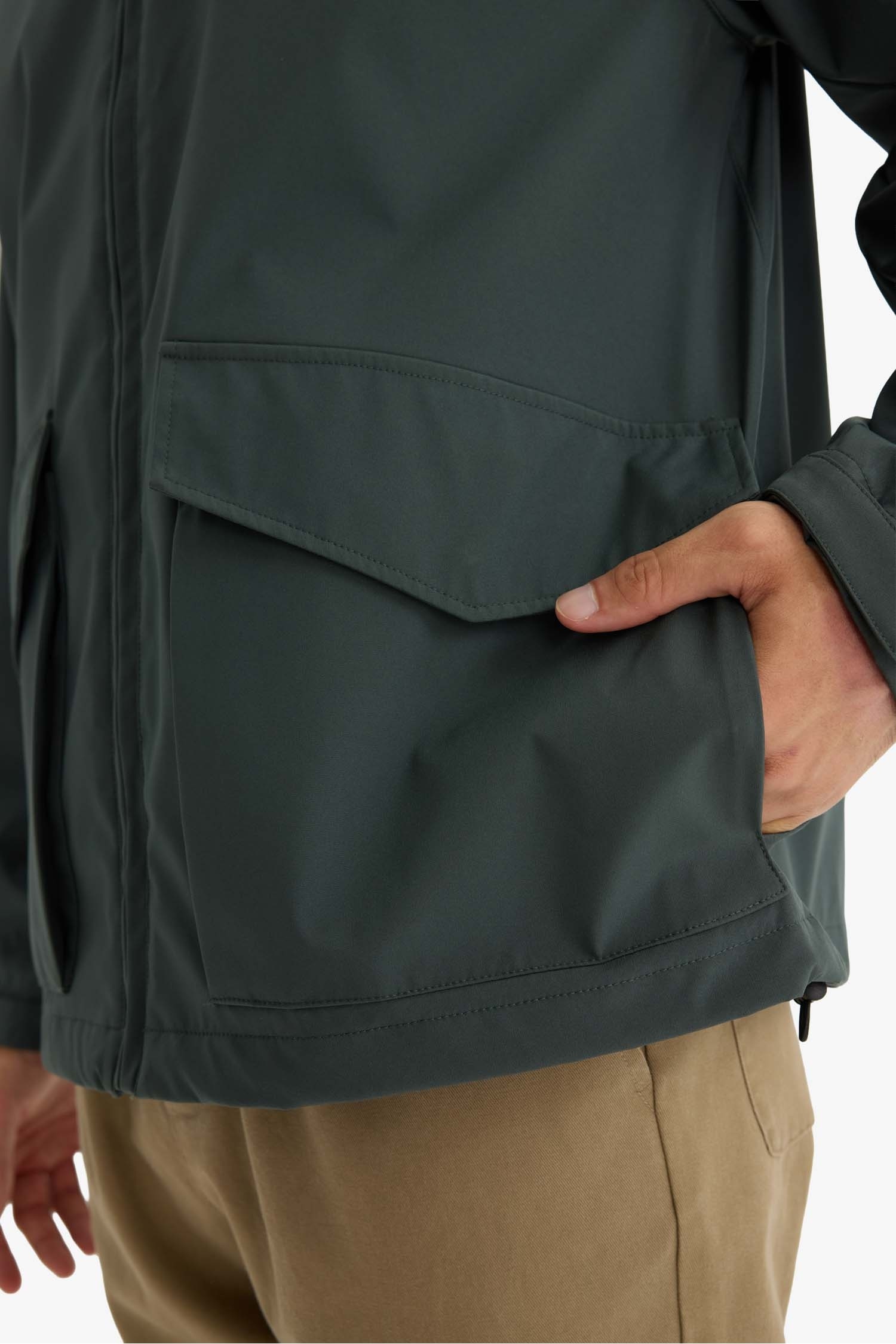 Regular Fit Stand Collar Zippered Waterproof Jacket