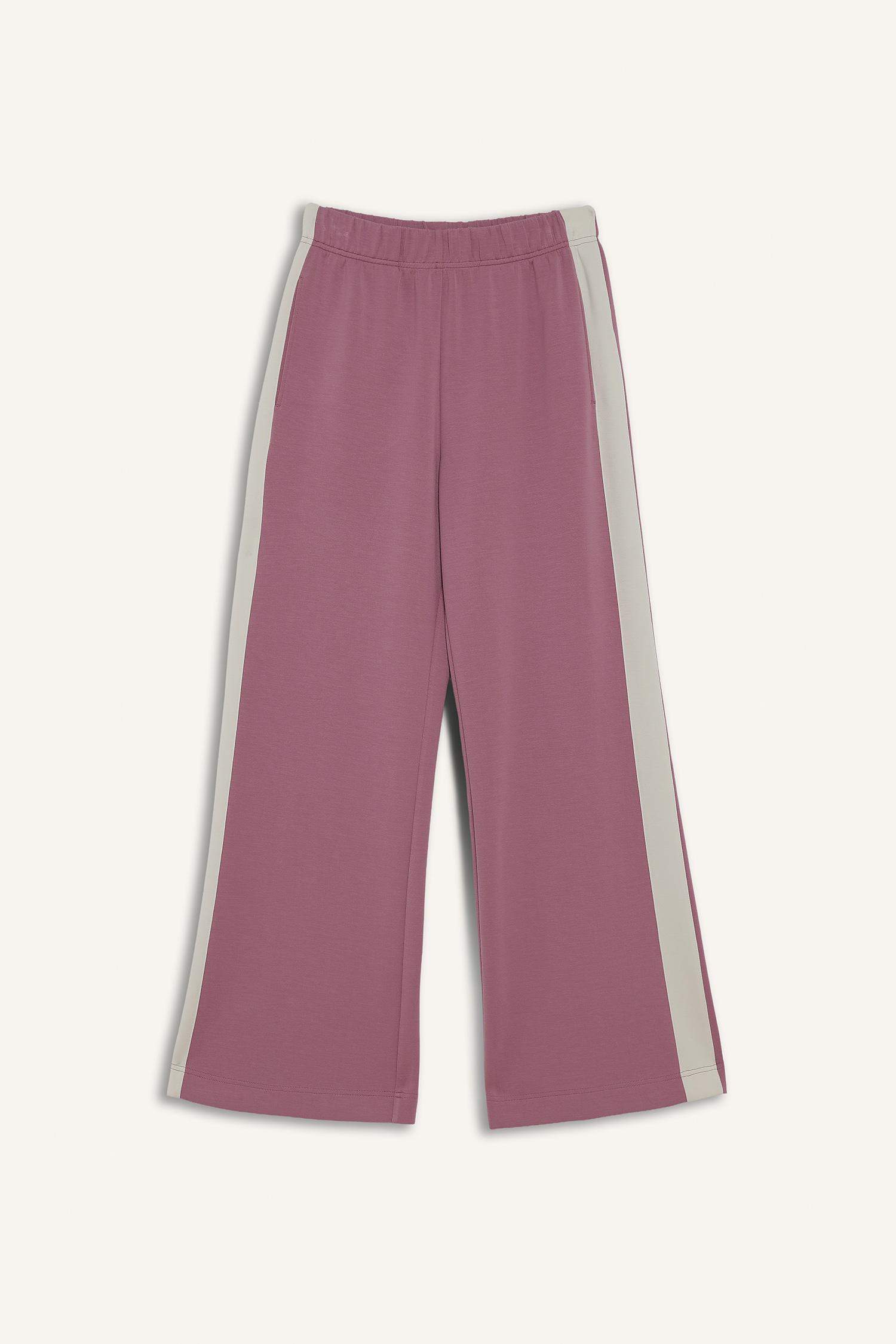 بنطرون بجامة رياضي برجل واسع ملمس ناعم من DeFactoFit