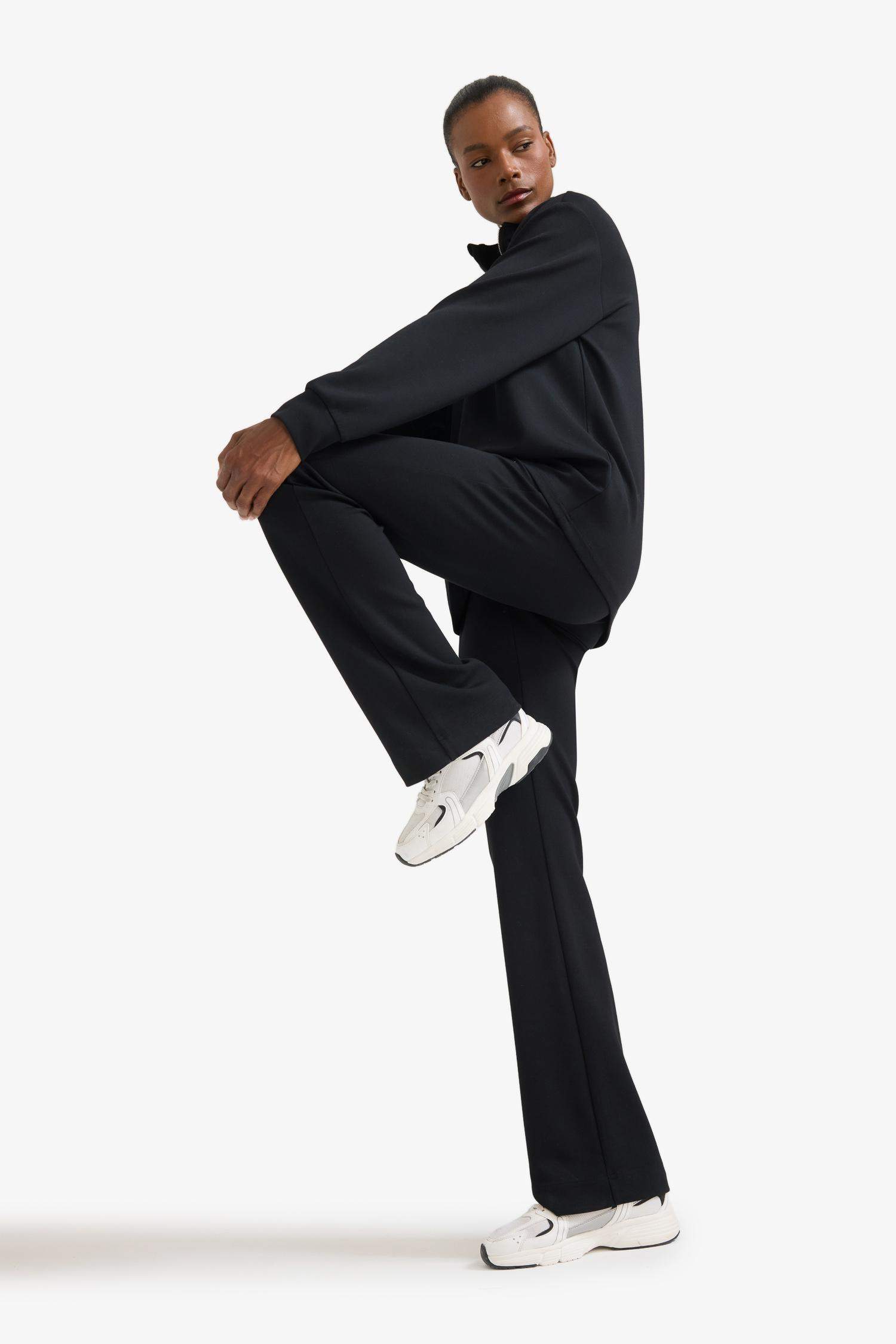 DeFactoFit Flare Fit İspanyol Paça Standart Boy Modal Soft Touch Pantolon