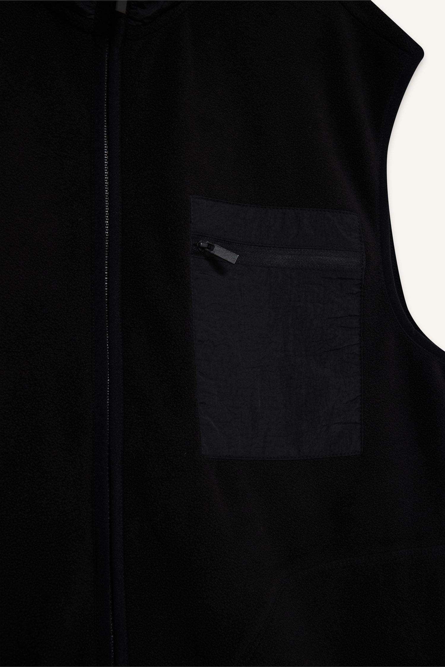 كارديجان قطيفة قصة عادية بياقة عالية بسوسته