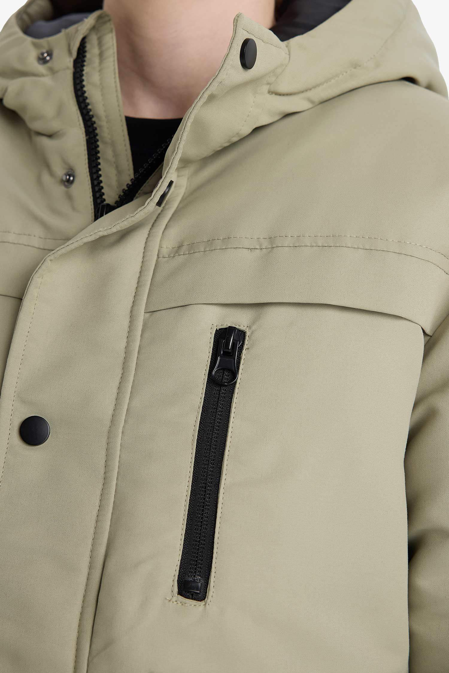 جاكيت بامب اولادي وتر بروف بكابيشون بجيوب