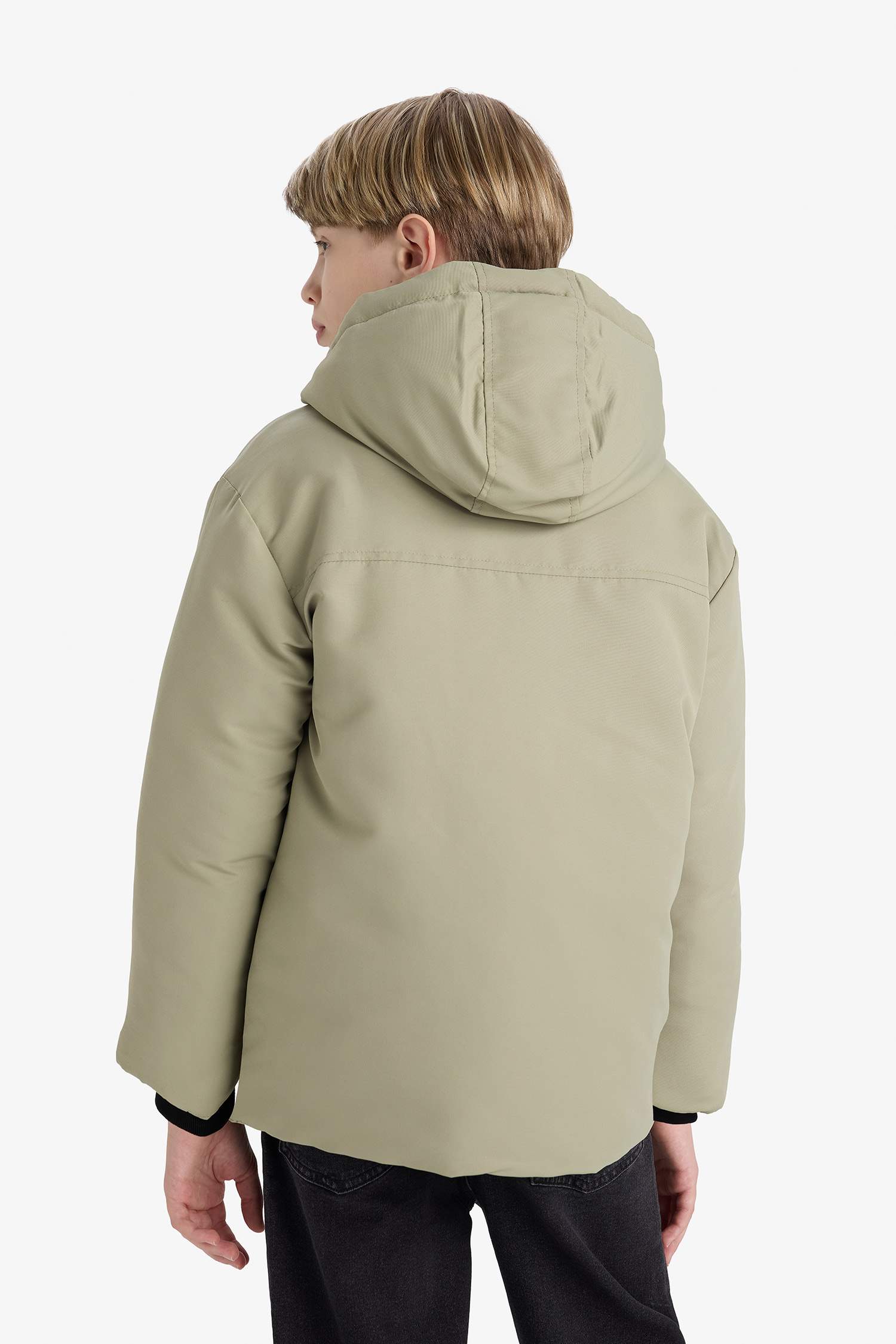 جاكيت بامب اولادي وتر بروف بكابيشون بجيوب