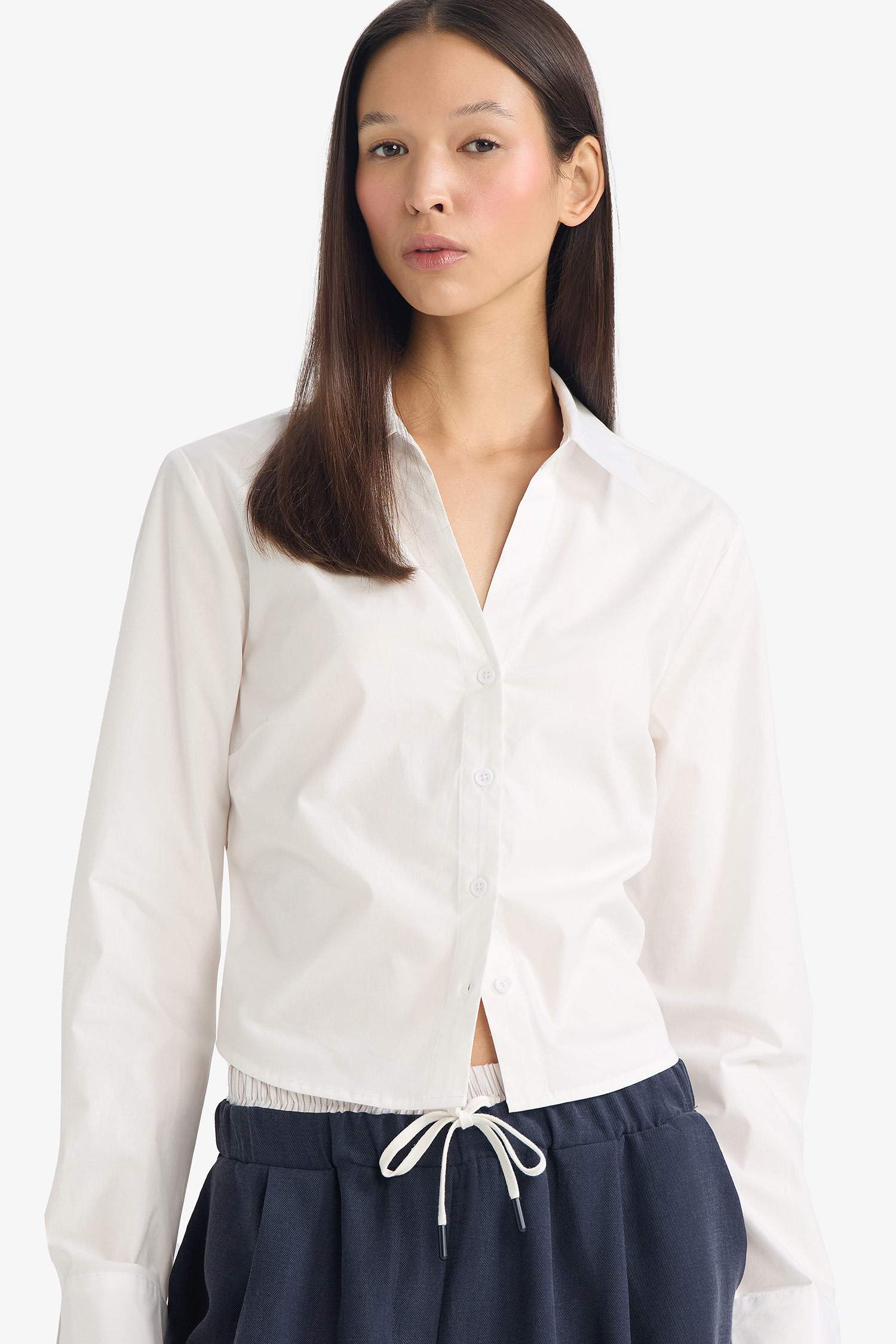 Fitted қайырма жағалы ұзын жеңді бенгалин жейде