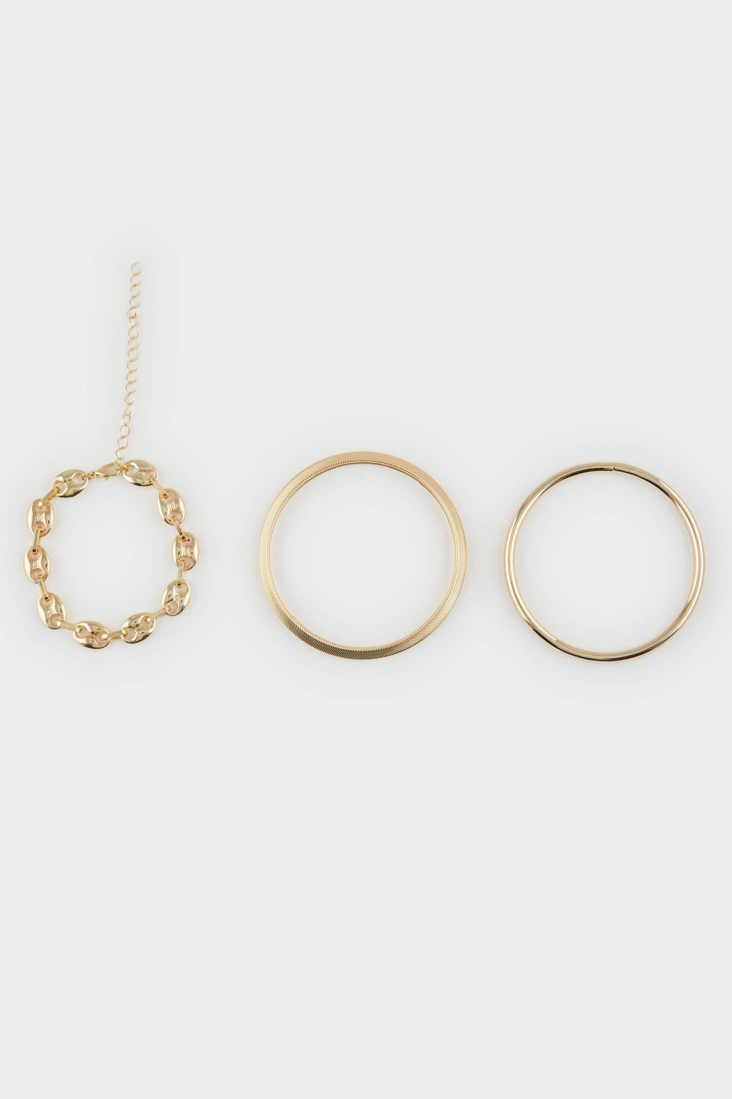 اسورة من 3 قطع