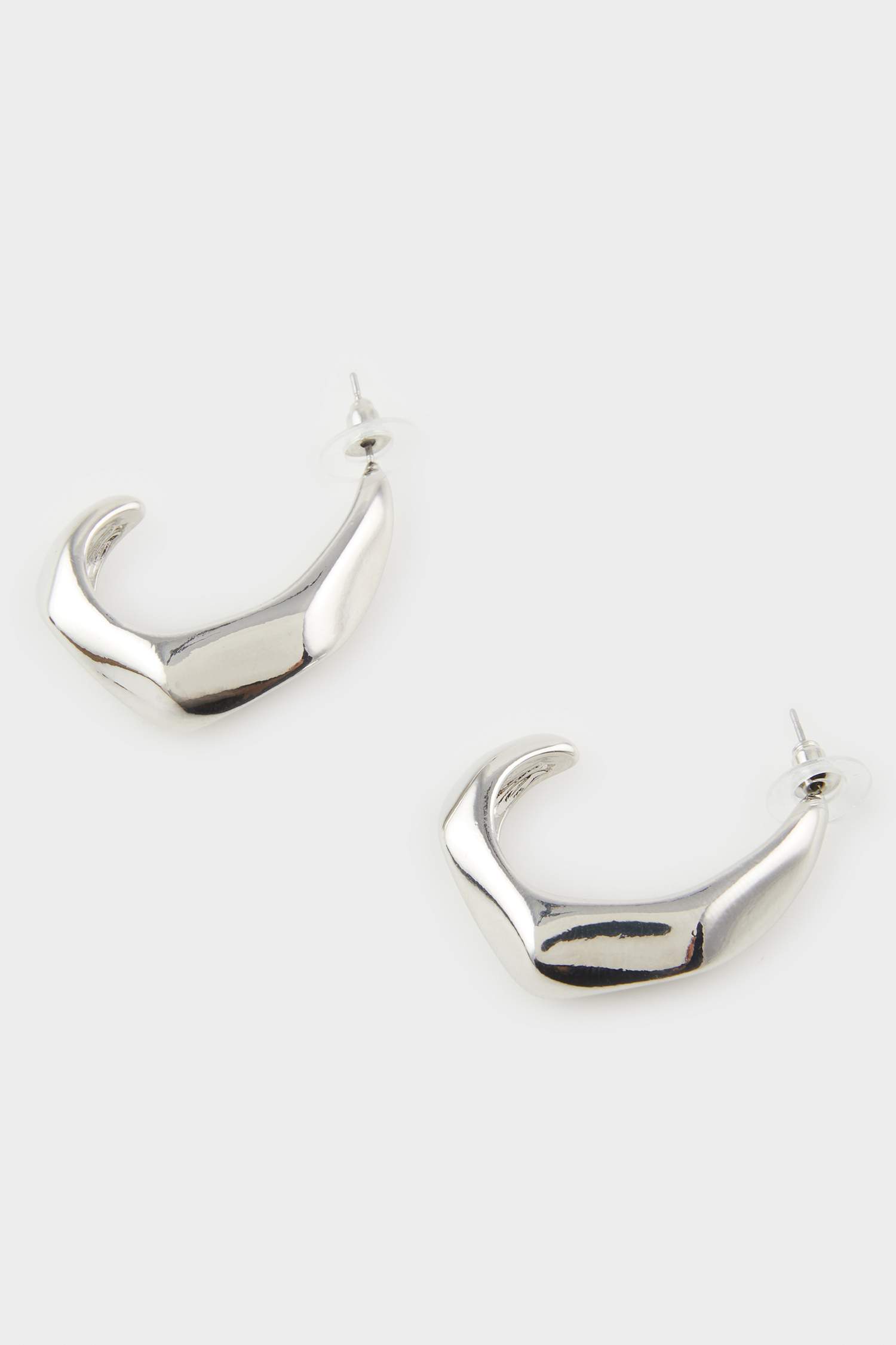 Afra x DeFacto Sallantılı Silver Küpe