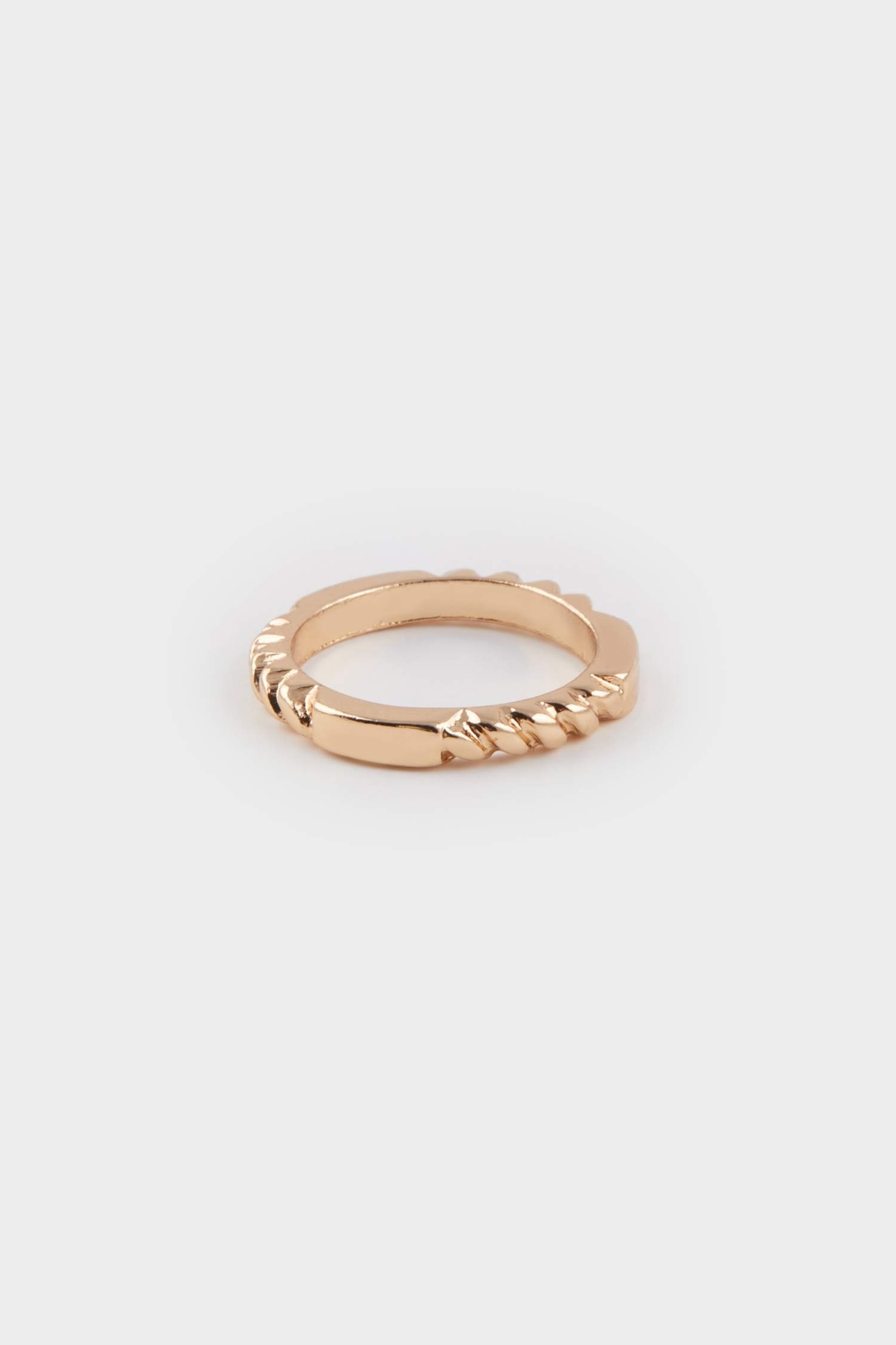 Woman 3 Piece Gold Rings
