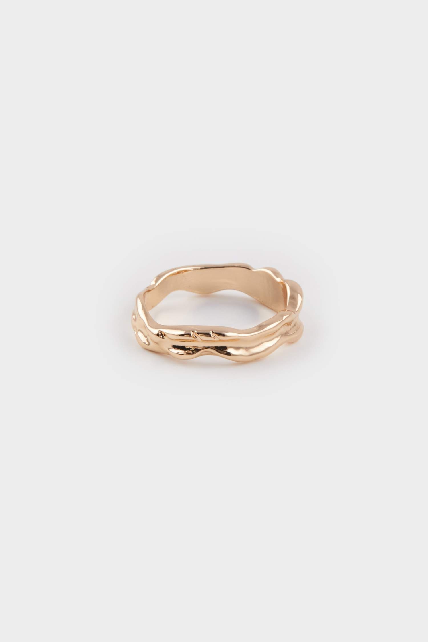 Woman 3 Piece Gold Rings