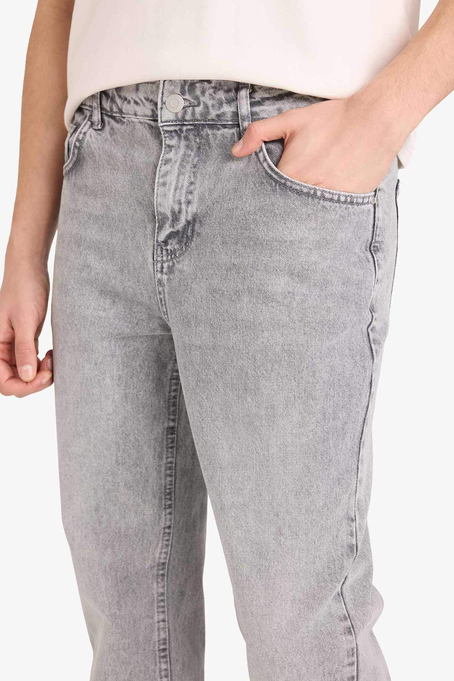 Straight Fit Regular Hem Denim Trousers