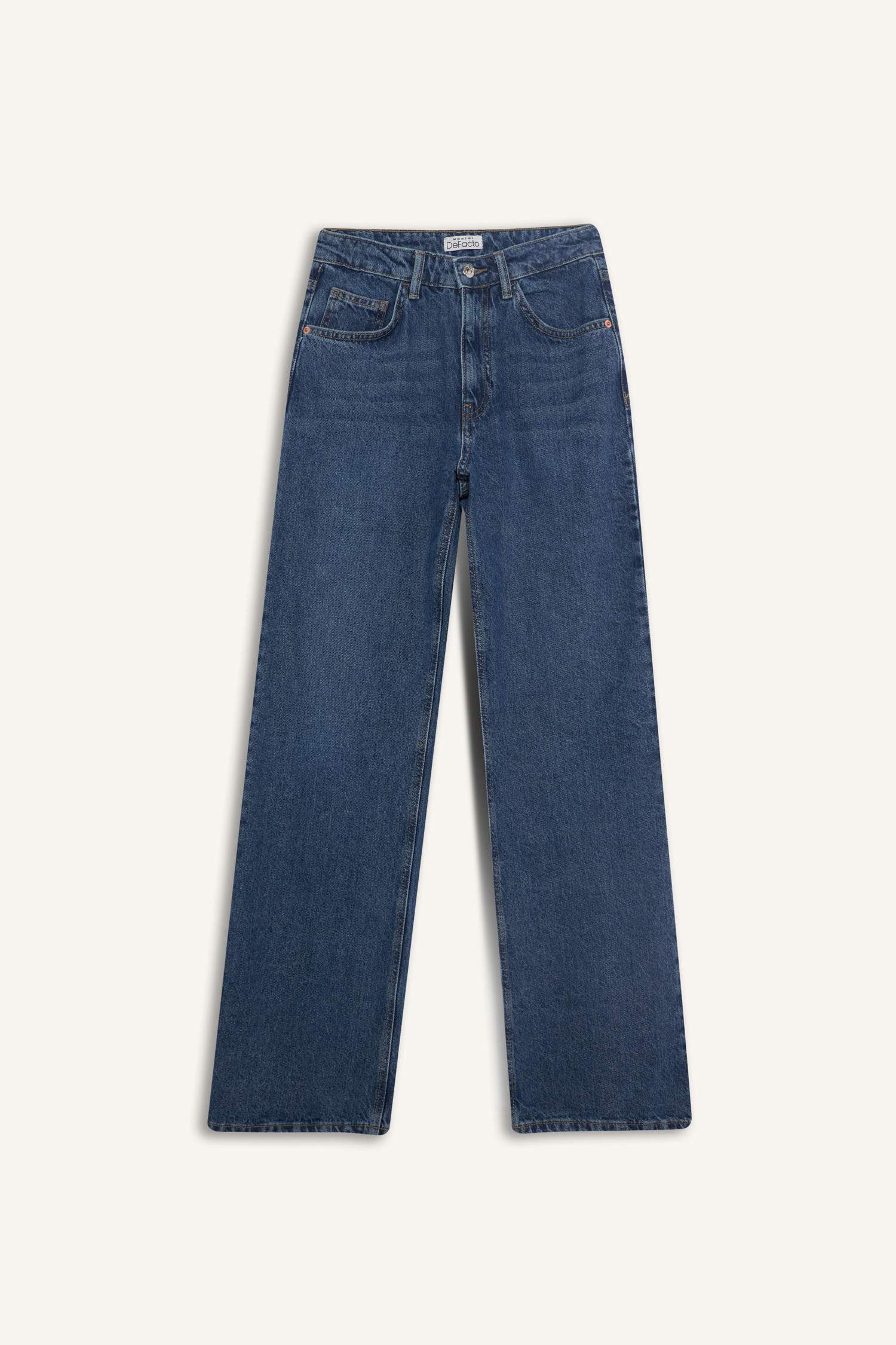 بنطرون جينز قصة مستقيمة واسعة وخصر عالي