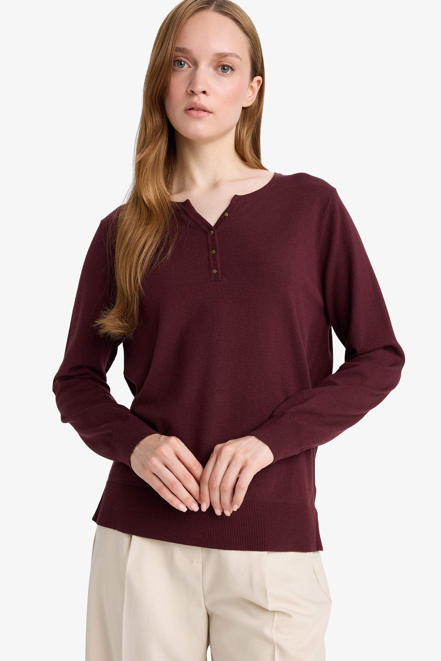 Регулярный крой V-образный свитер