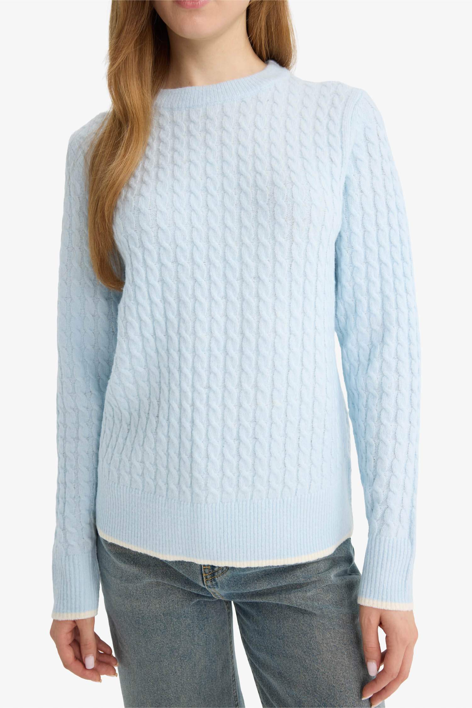 بلوز صوف قصة عادية بياخة مستديرة