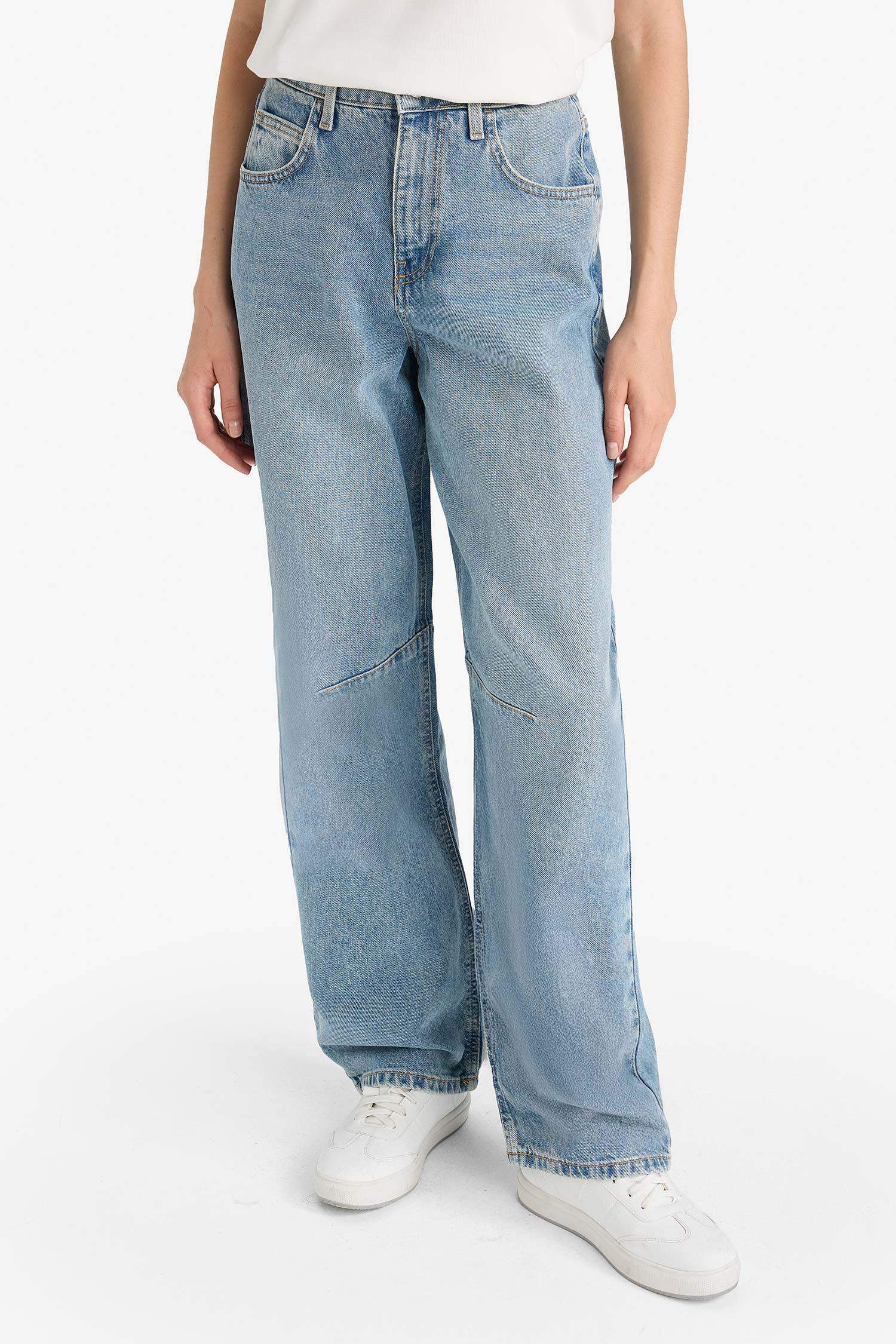 بنطرون جينز باجي بخصر عالي