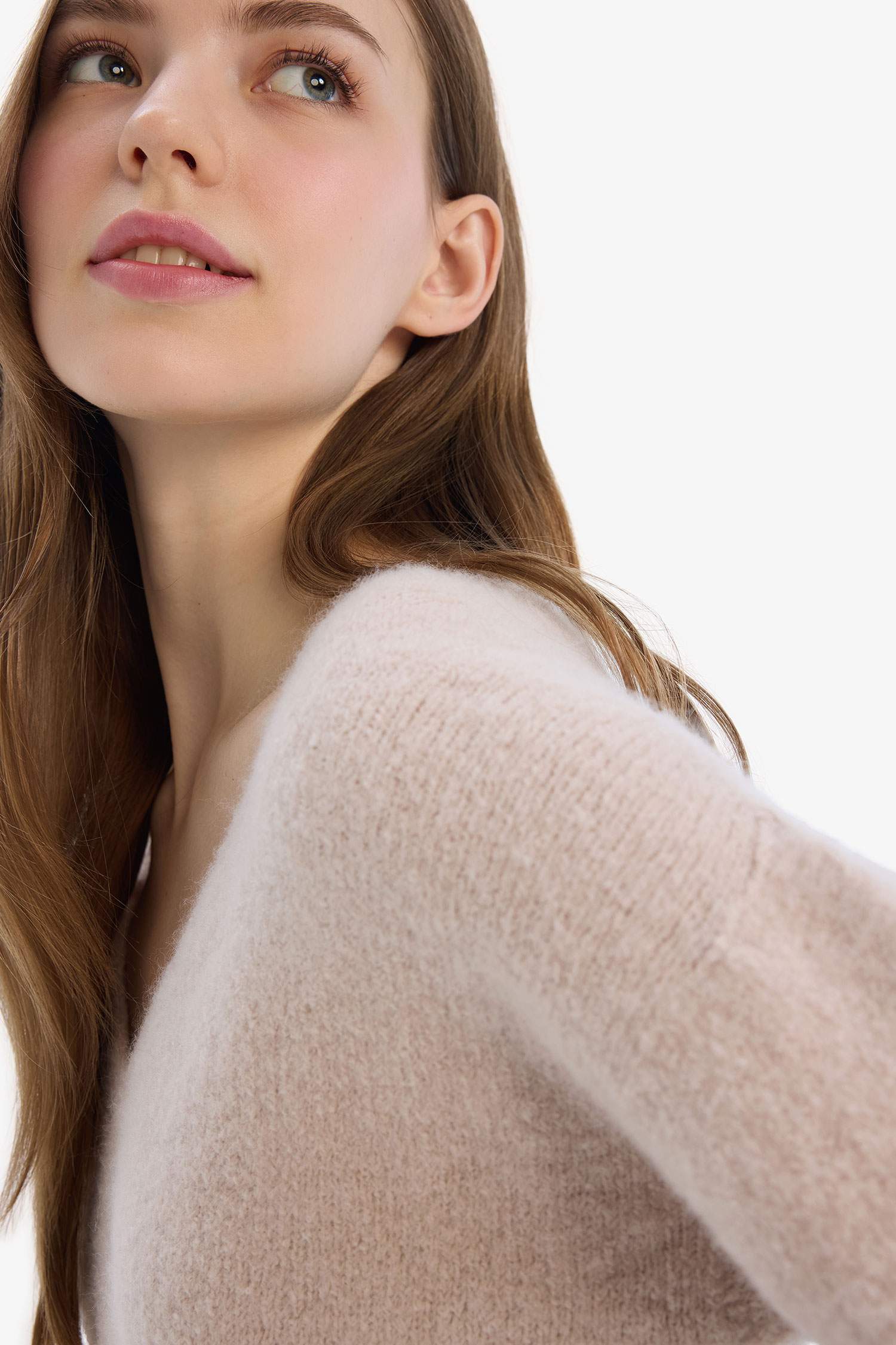 Regular Fit V Yaka Basic Düz Dikişsiz Triko Kazak