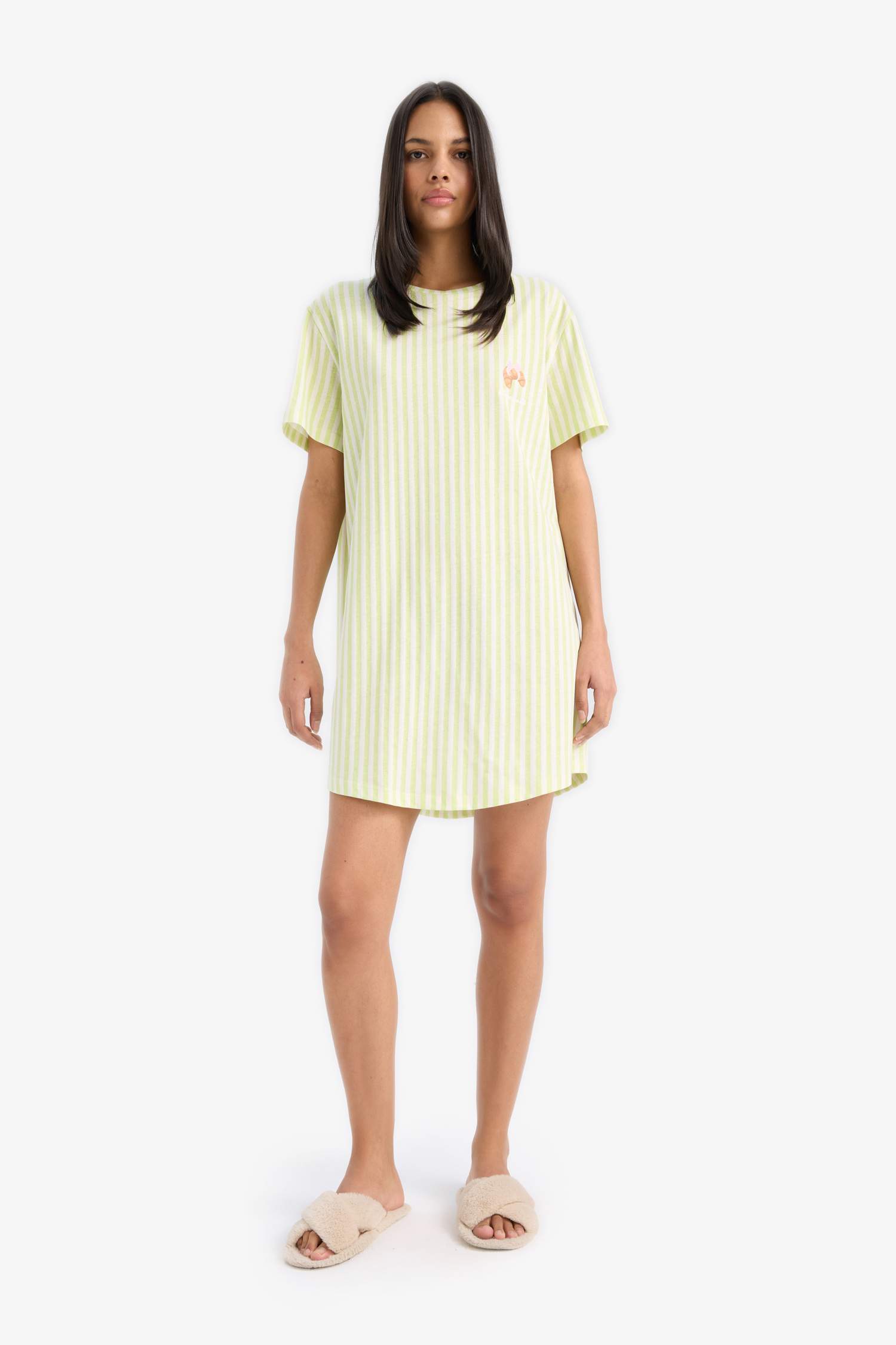 Fall in Love فستان نوم قصة عادية بياخة مستديرة من