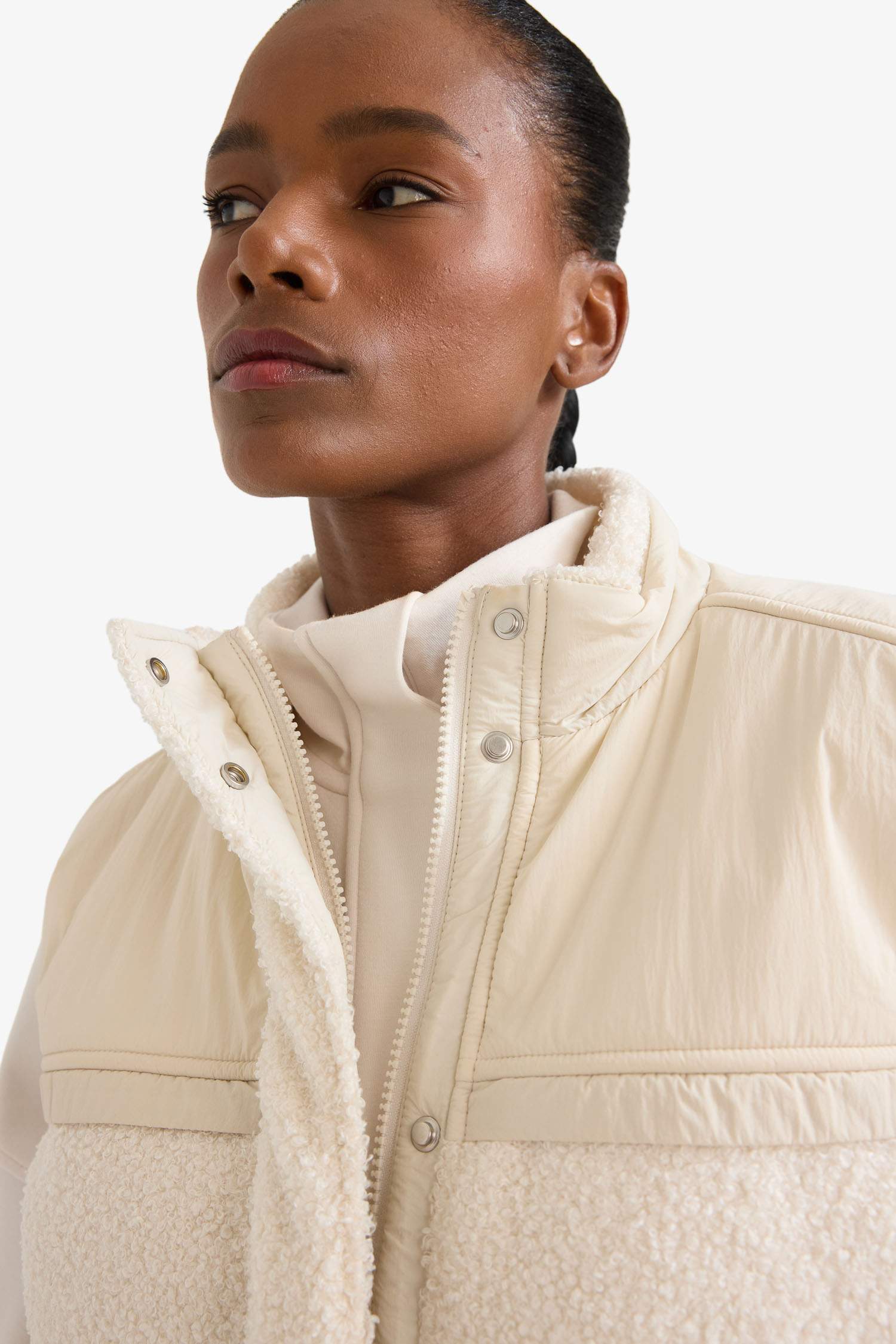 Regular Fit Çıtçıtlı Fermuarlı Pelüş Yelek