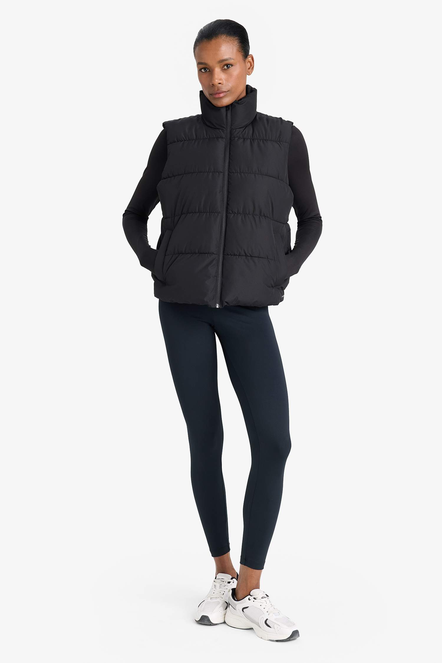 DeFactoFit Su İtici Regular Fit Dik Yaka Fermuarlı Cepli Şişme Yelek