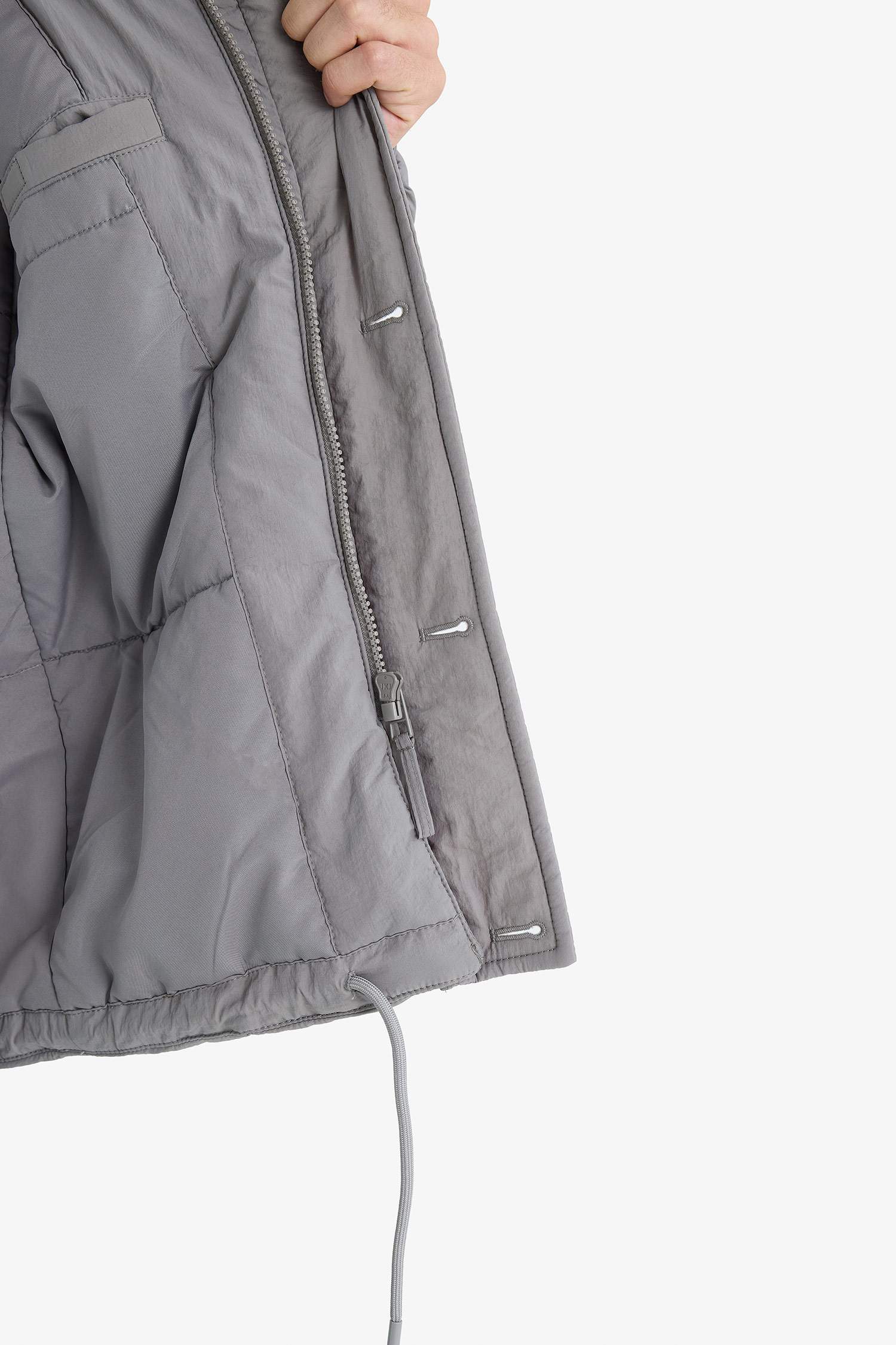 Su İtici Regular Fit Kapüşonlu Fermuarlı İç Cepli Mont