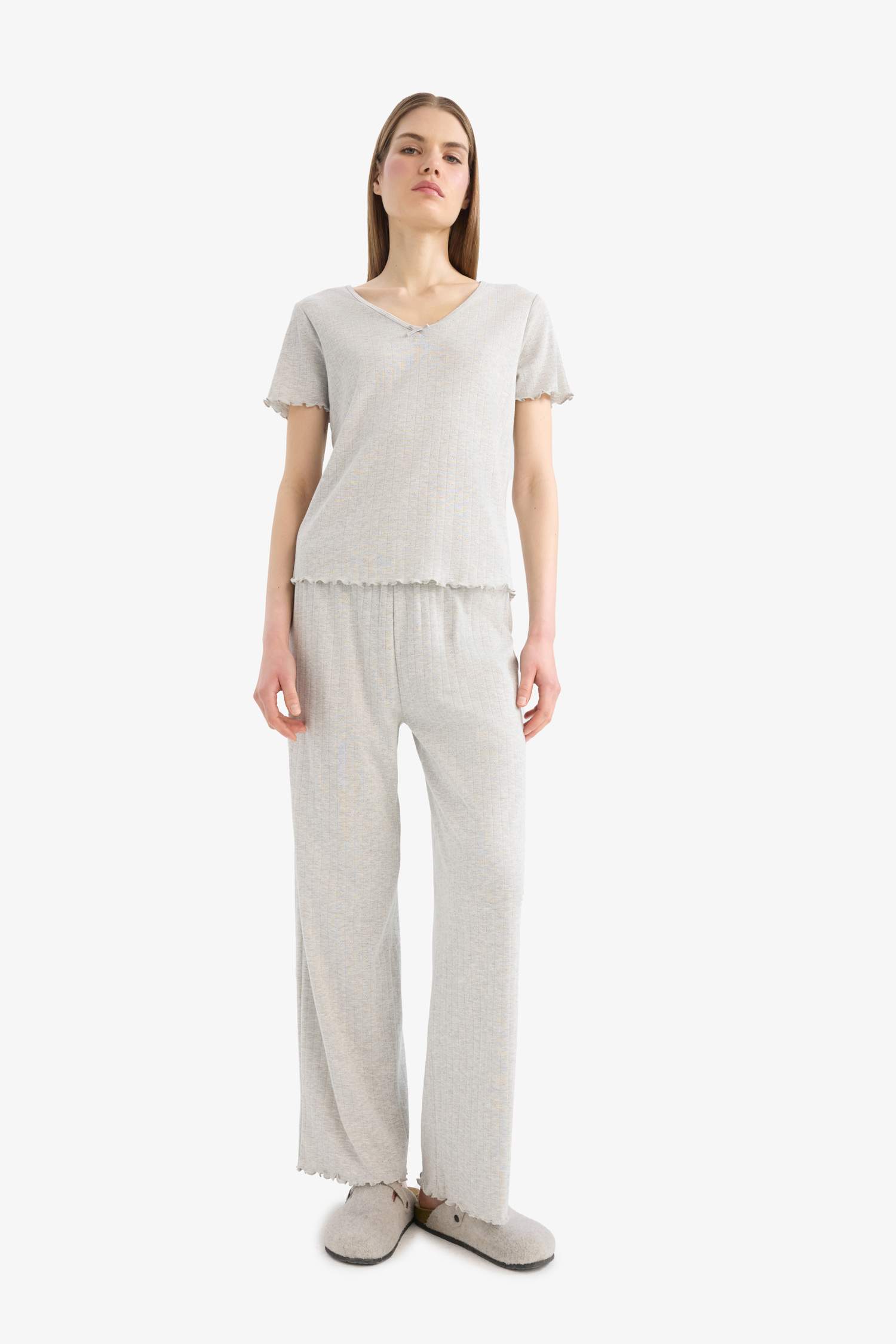 Fall in Love Regular Fit Top Bottom 2 Piece Pajama Set