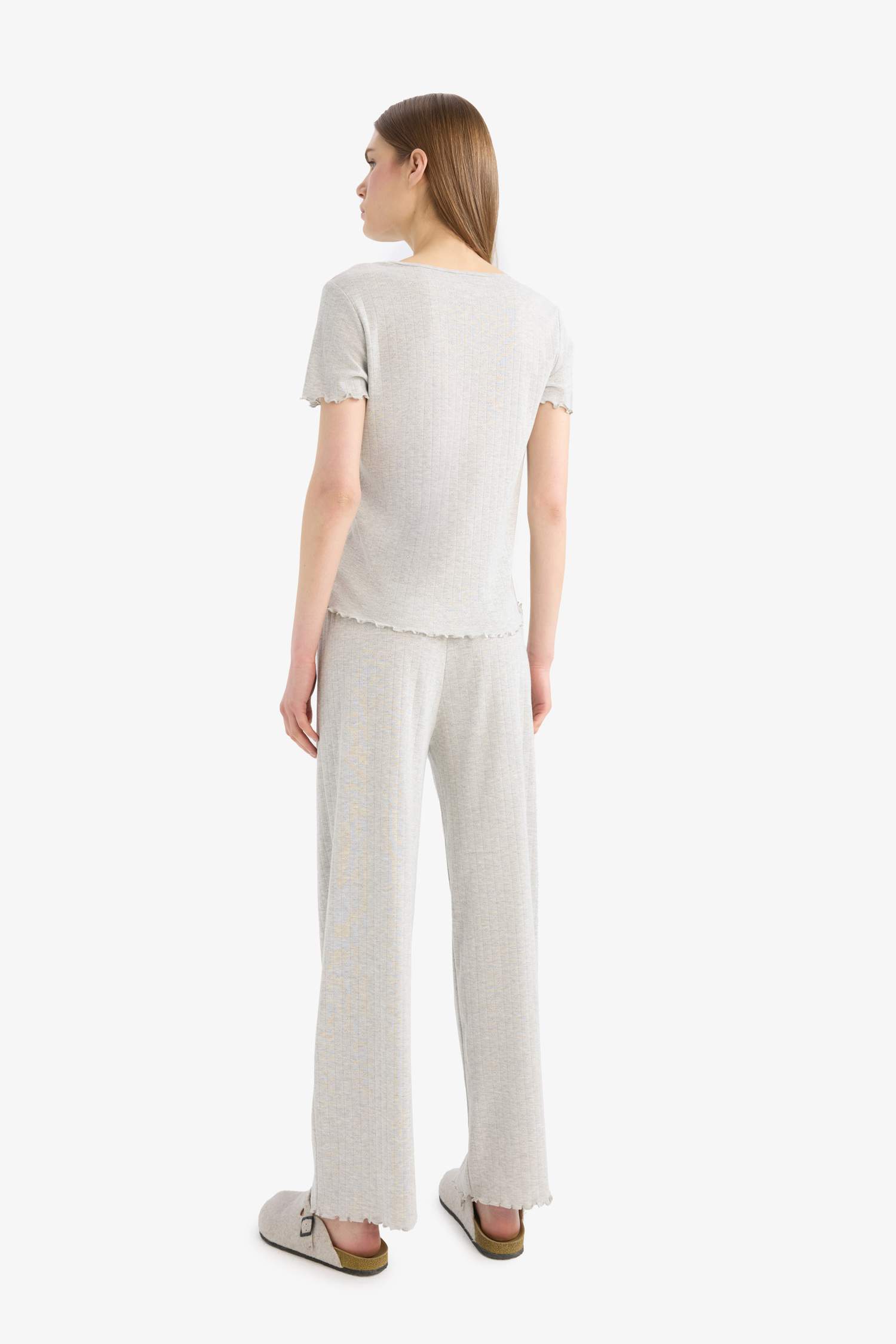 Fall in Love Regular Fit Top Bottom 2 Piece Pajama Set