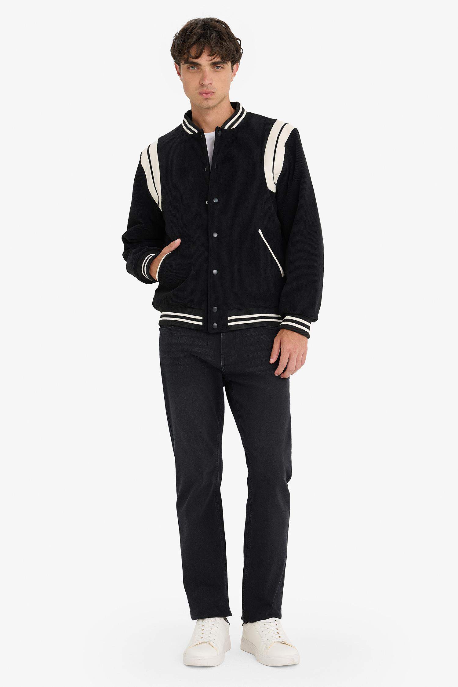 Su İtici Regular Fit Kolej Yaka Bomber Çıtçıtlı İç Cepli Mont