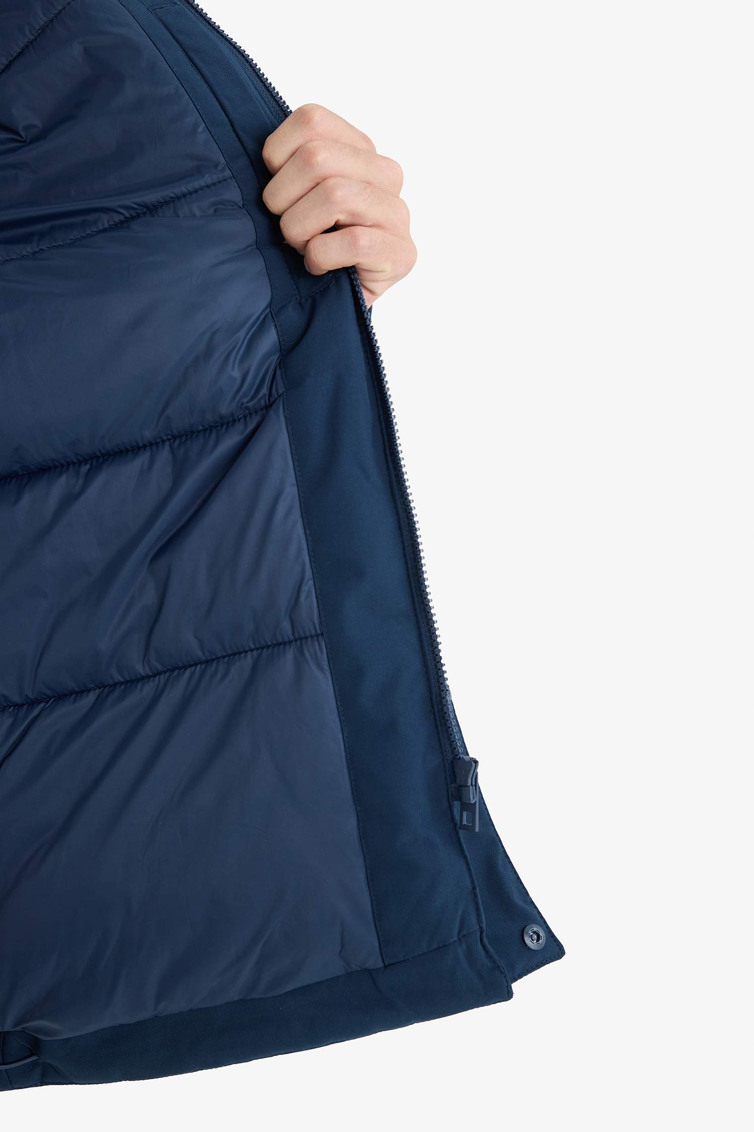 Su İtici Regular Fit Kapüşonlu Fermuarlı İç Cepli Cebi Pelüşlü Mont