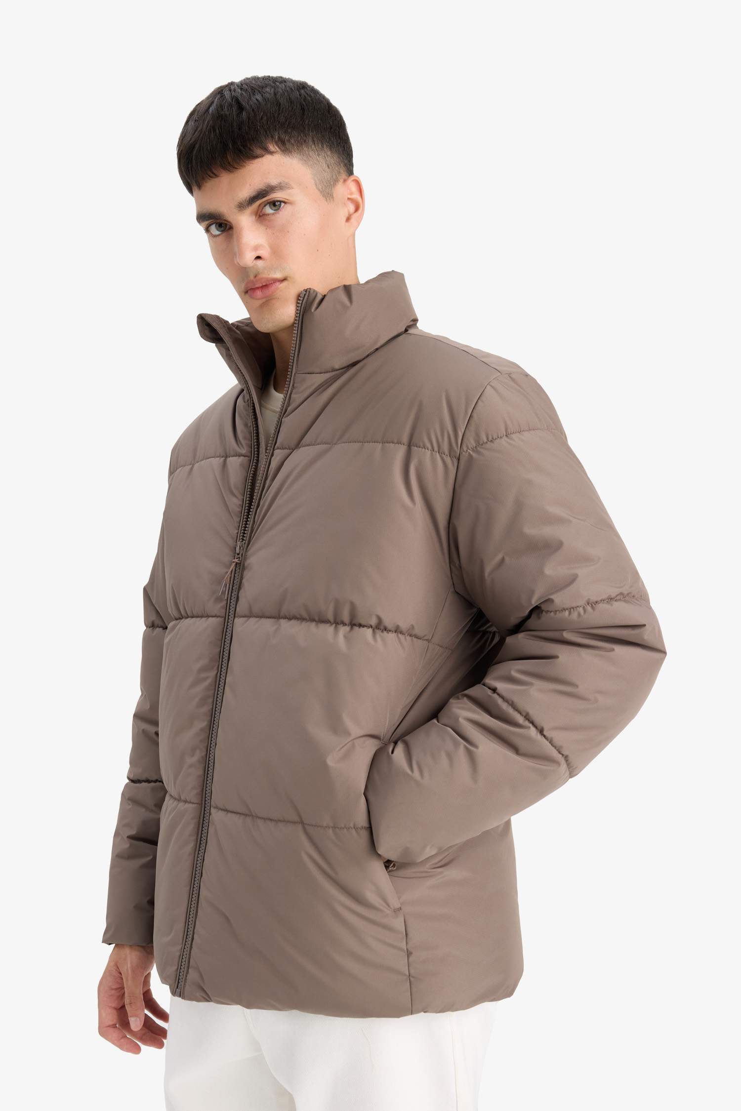 Regular Fit Stand Collar Plush Lined Knit Cuffed Waterproof Jacket