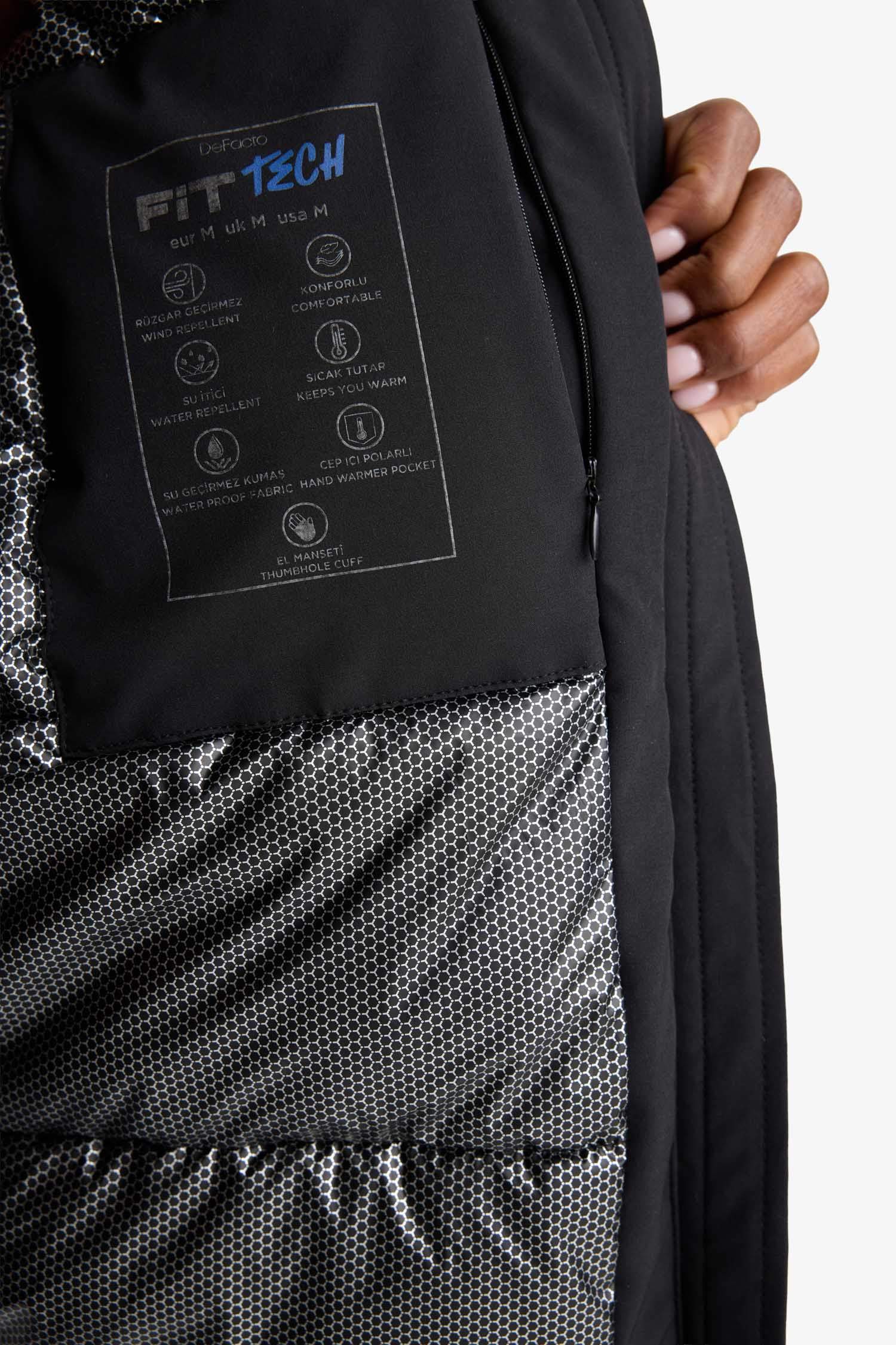 DeFactoFit Su İtici Regular Fit Kapüşonlu Fermuarlı İçi Polarlı Mont