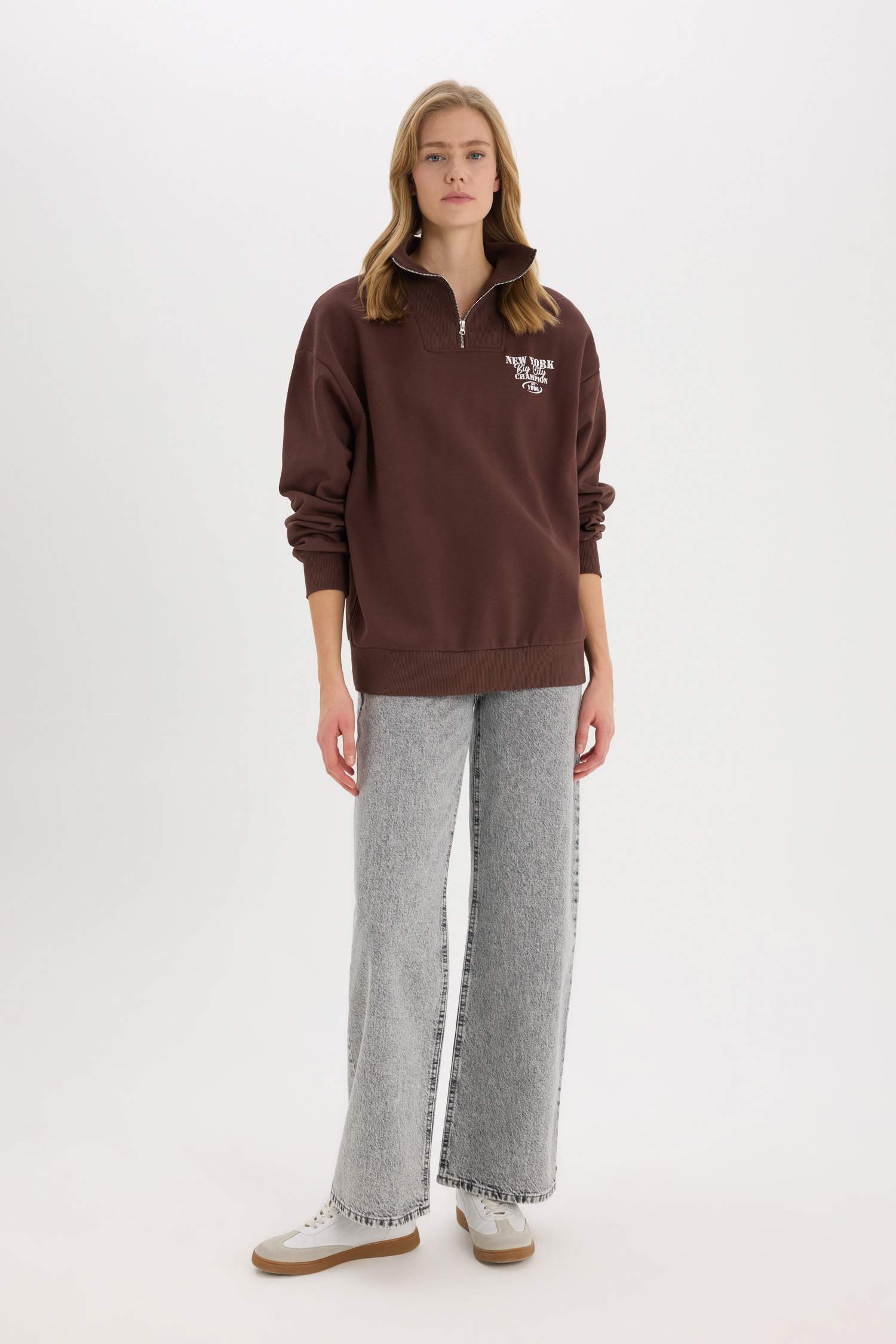 Oversize Geniş Kalıp Fermuarlı Dik Yaka Baskılı Kalın Sweatshirt