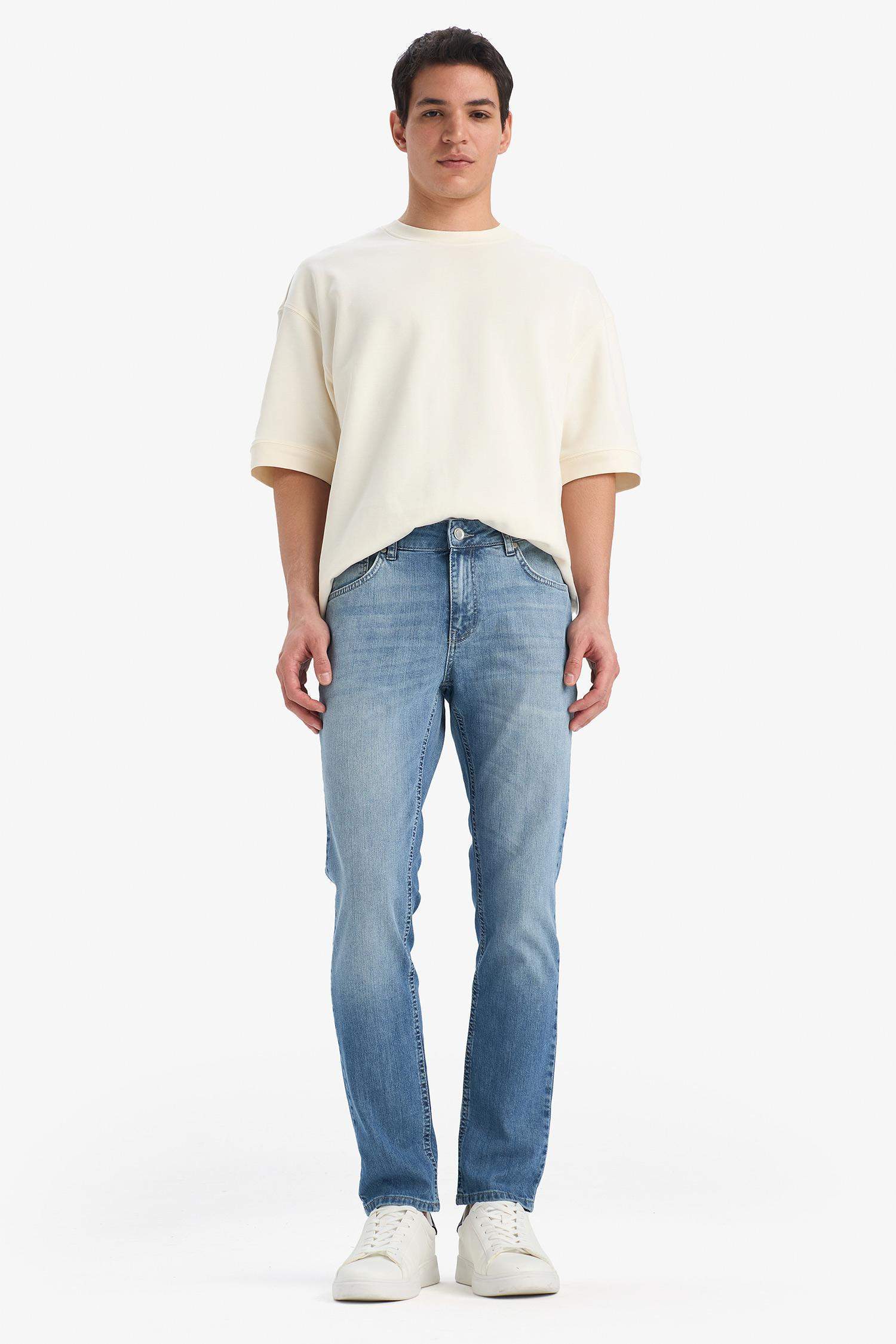 Pedro Slim Fit Dar Kalıp Normal Bel Dar Paça Jean Pantolon