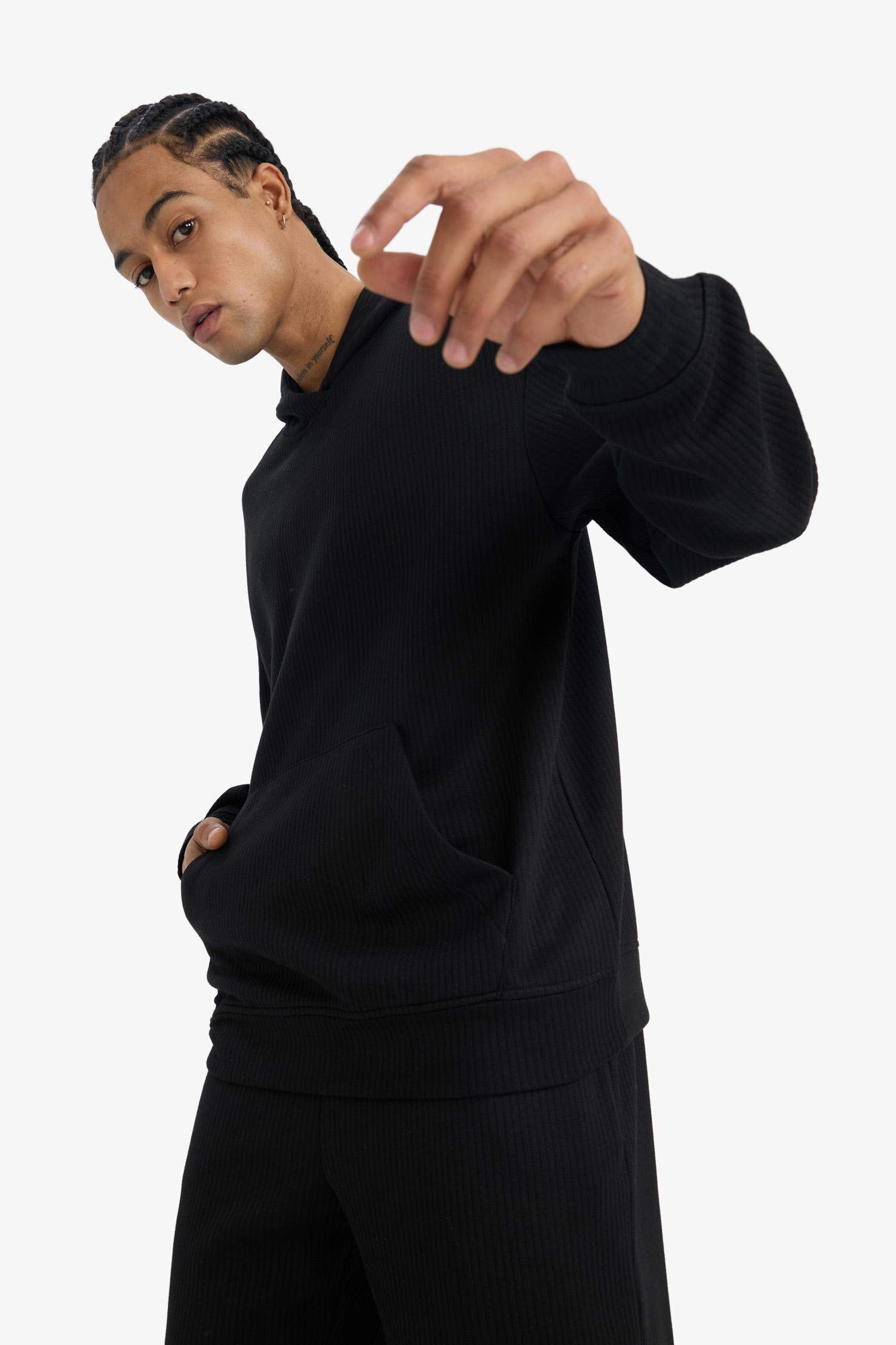 Boxy Fit Kapüşonlu Kanguru Cepli Jakarlı Sweatshirt