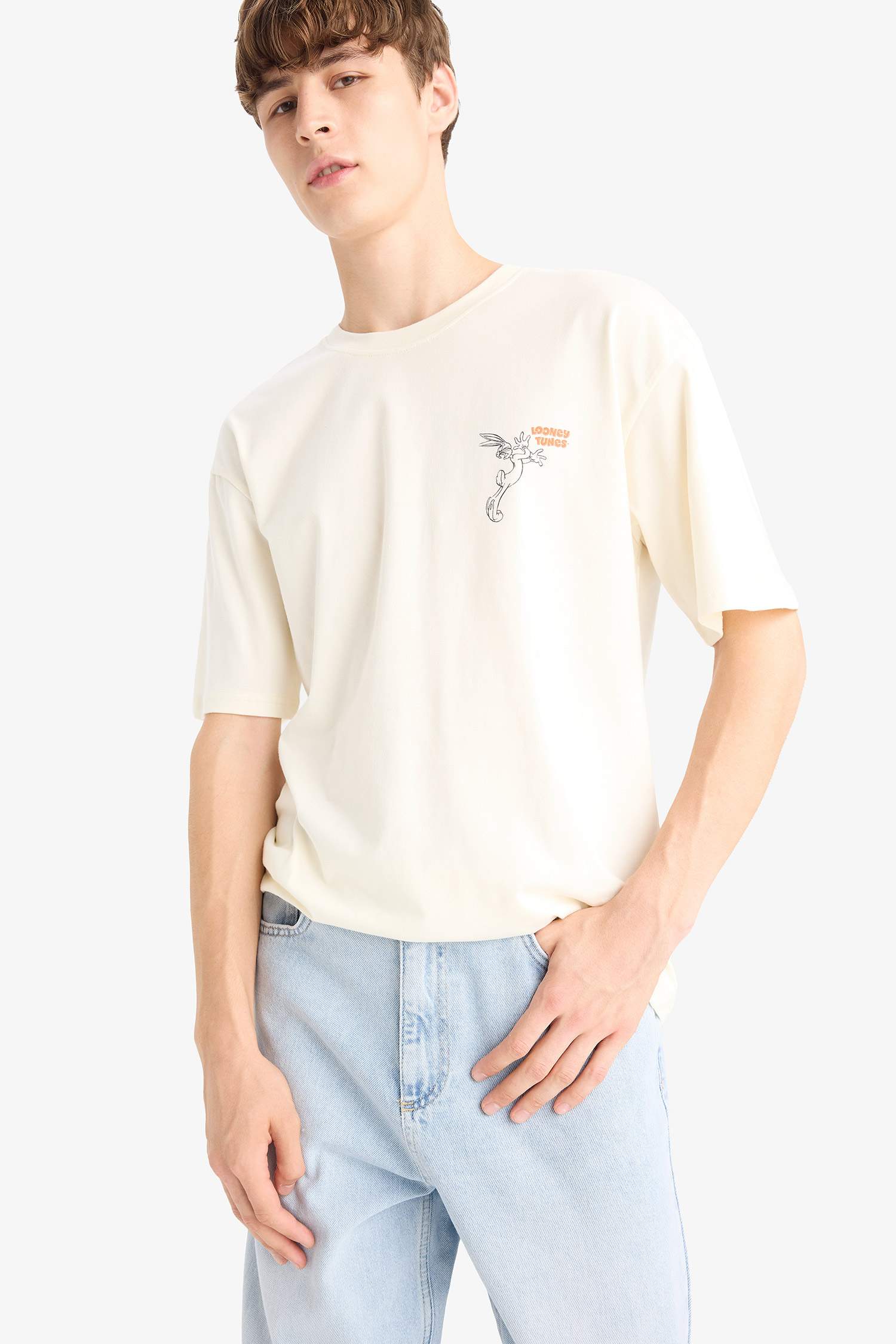 %100 Pamuk Looney Tunes Boxy Fit Rahat Kesim Bisiklet Yaka Sırt Baskılı Kısa Kollu Tişört