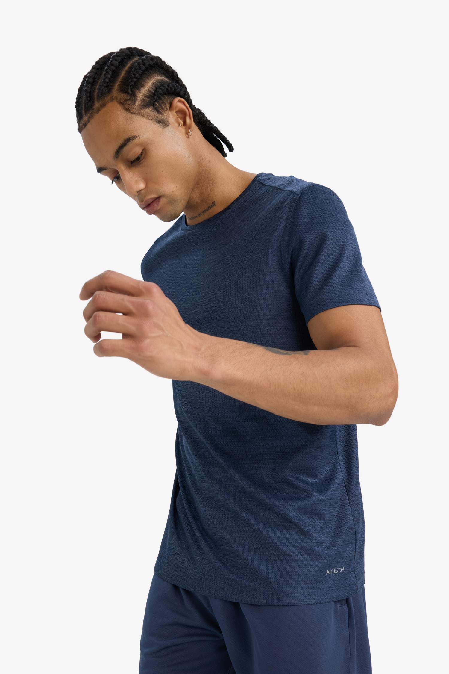 DeFactoFit Slim Fit Dar Kesim Hızlı Kuruyan Nefes Alabilen Esnek Kumaş Bisiklet Yaka Sporcu Kısa Kollu Tişört