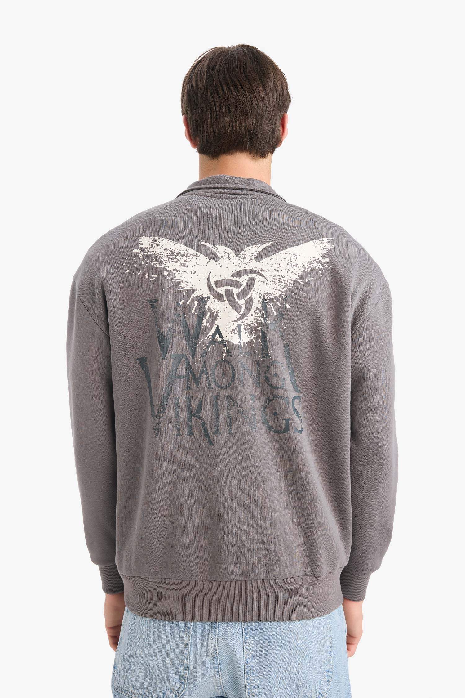 Vikings Valhalla Boxy Fit Dik Yaka Yarım Fermuarlı Sırt Baskılı Sweatshirt
