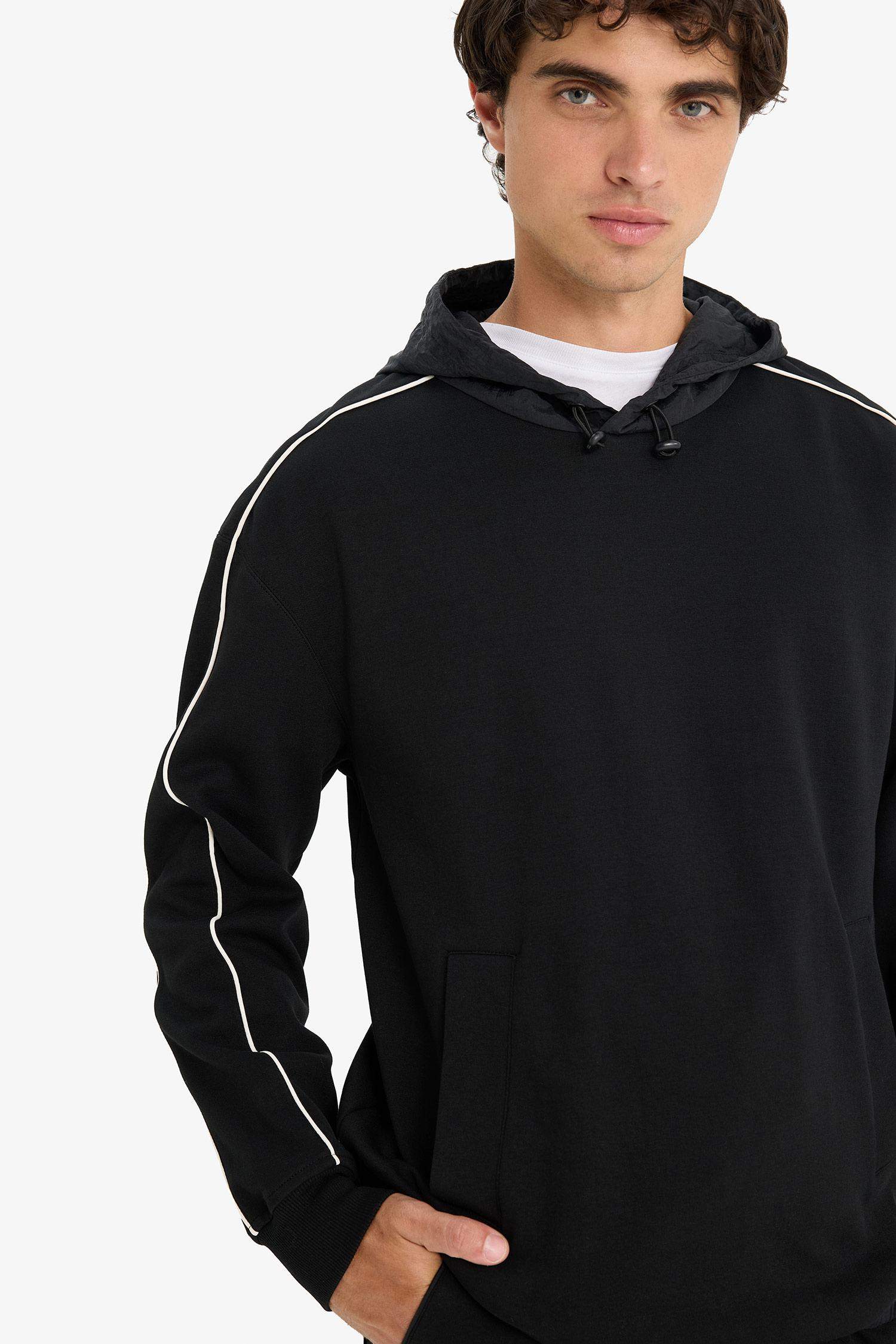 Boxy Fit Kapüşonlu Baskılı Sweatshirt